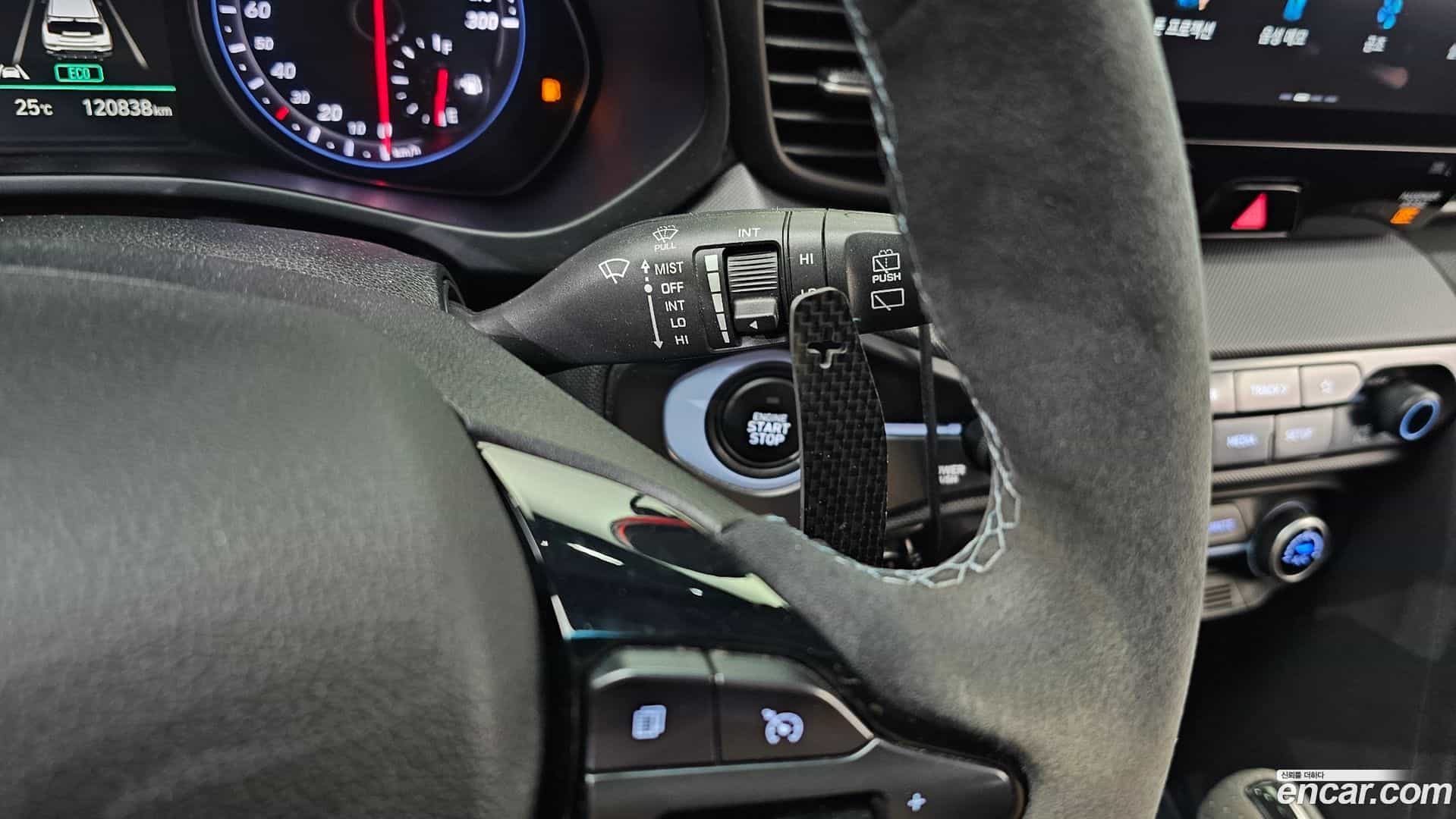 Veloster Hyundai 2020.6-OPTION-022