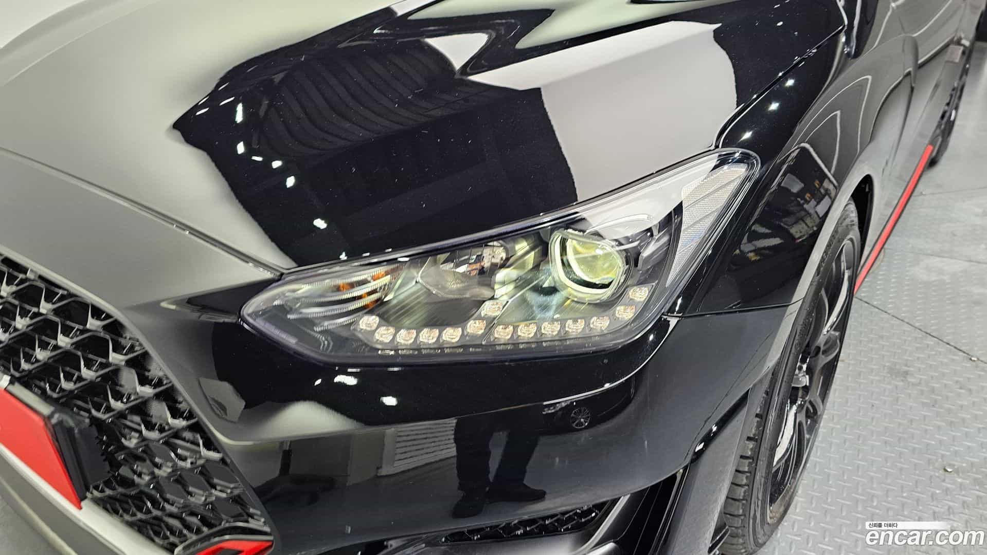 Veloster Hyundai 2020.6-OUTER-032