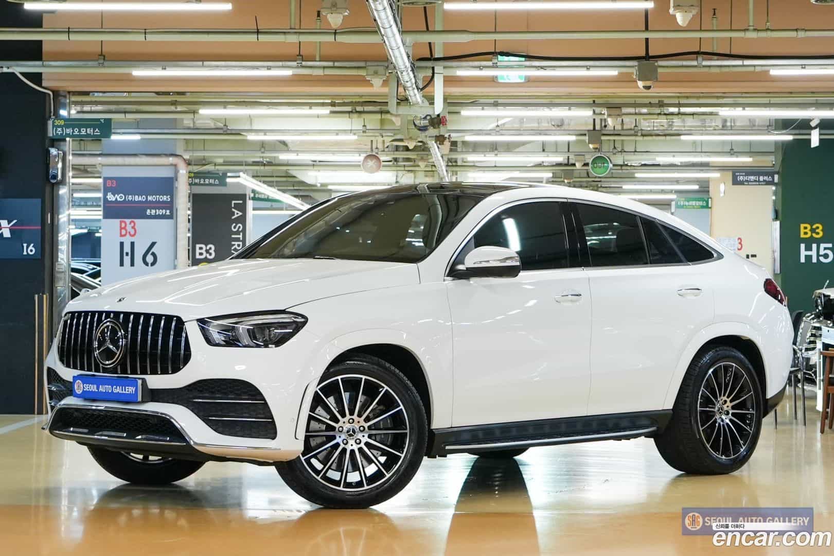 GLE-Class Mercedes-Benz 2022.2-OUTER-001