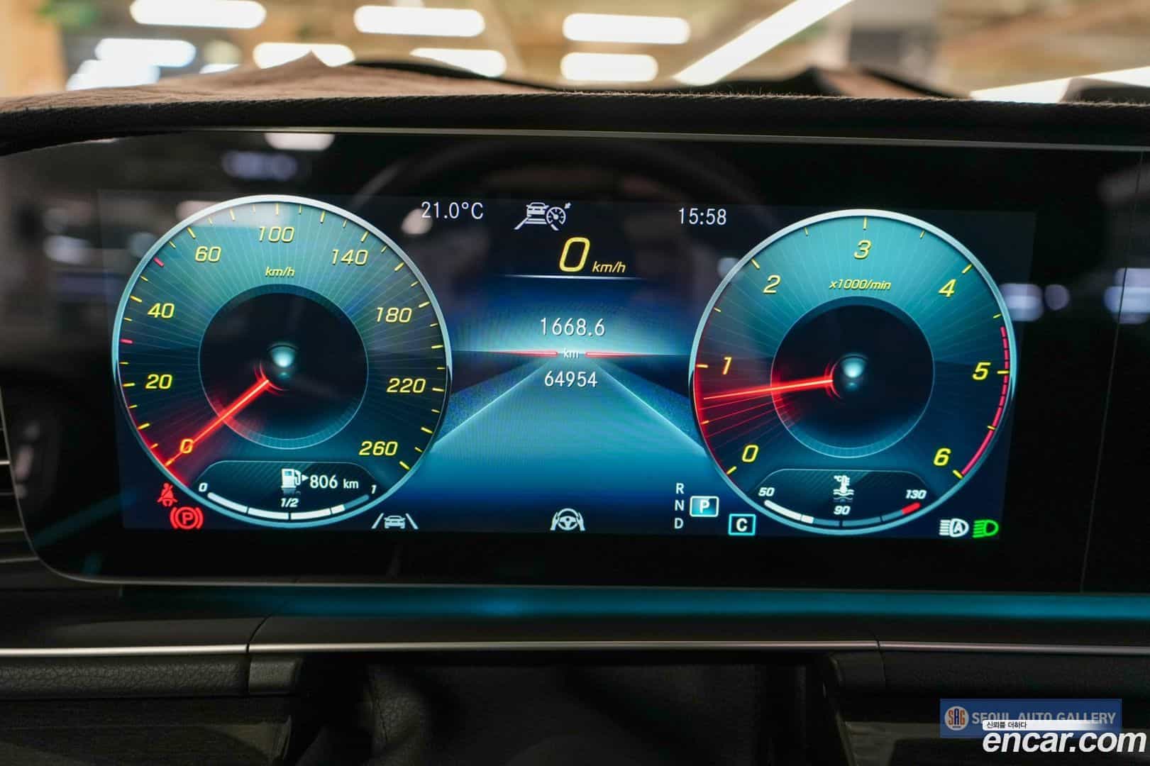 GLE-Class Mercedes-Benz 2022.2-INNER-008