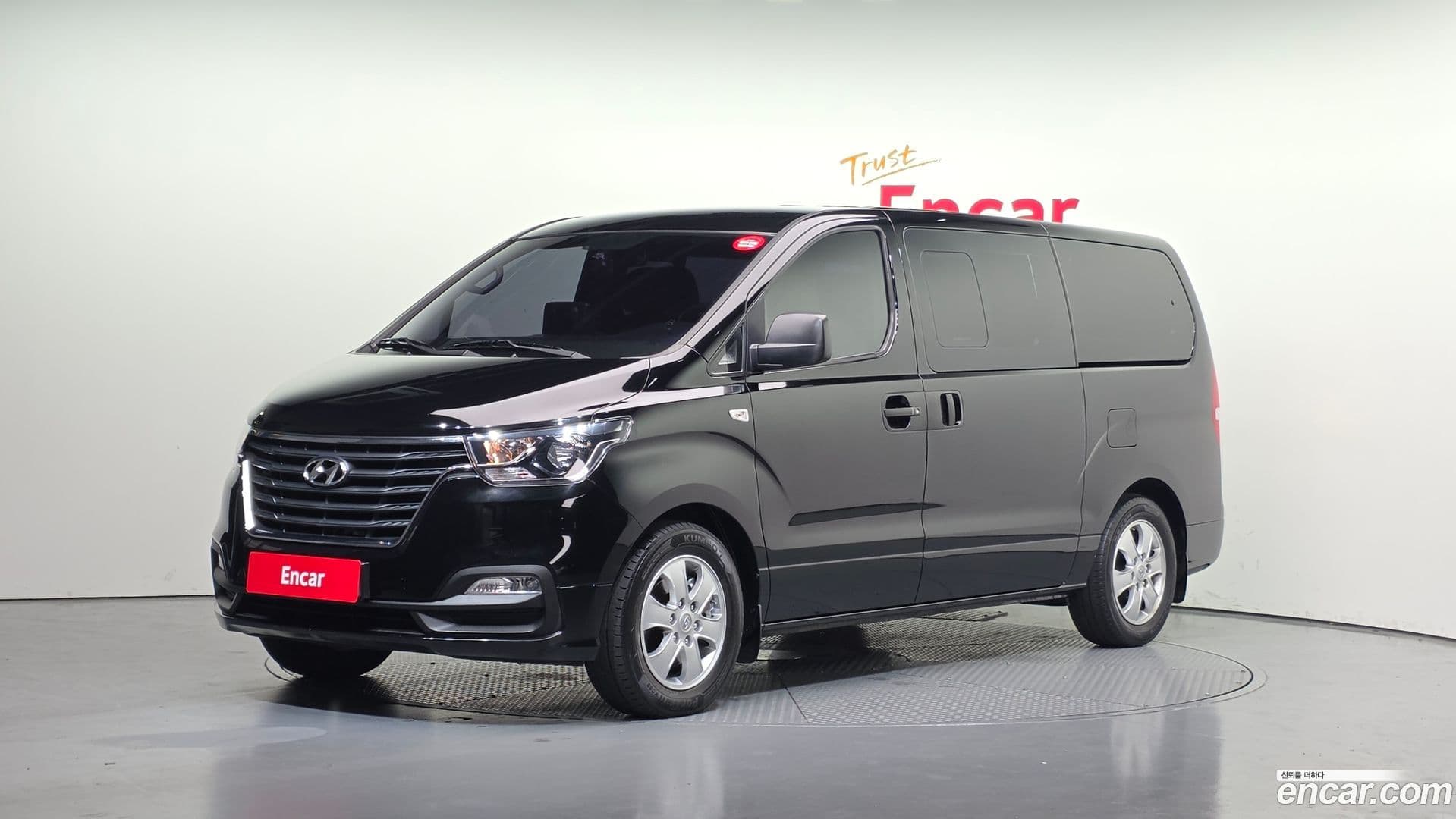 Main__Slider__Photo:Starex Hyundai 2019.2-0