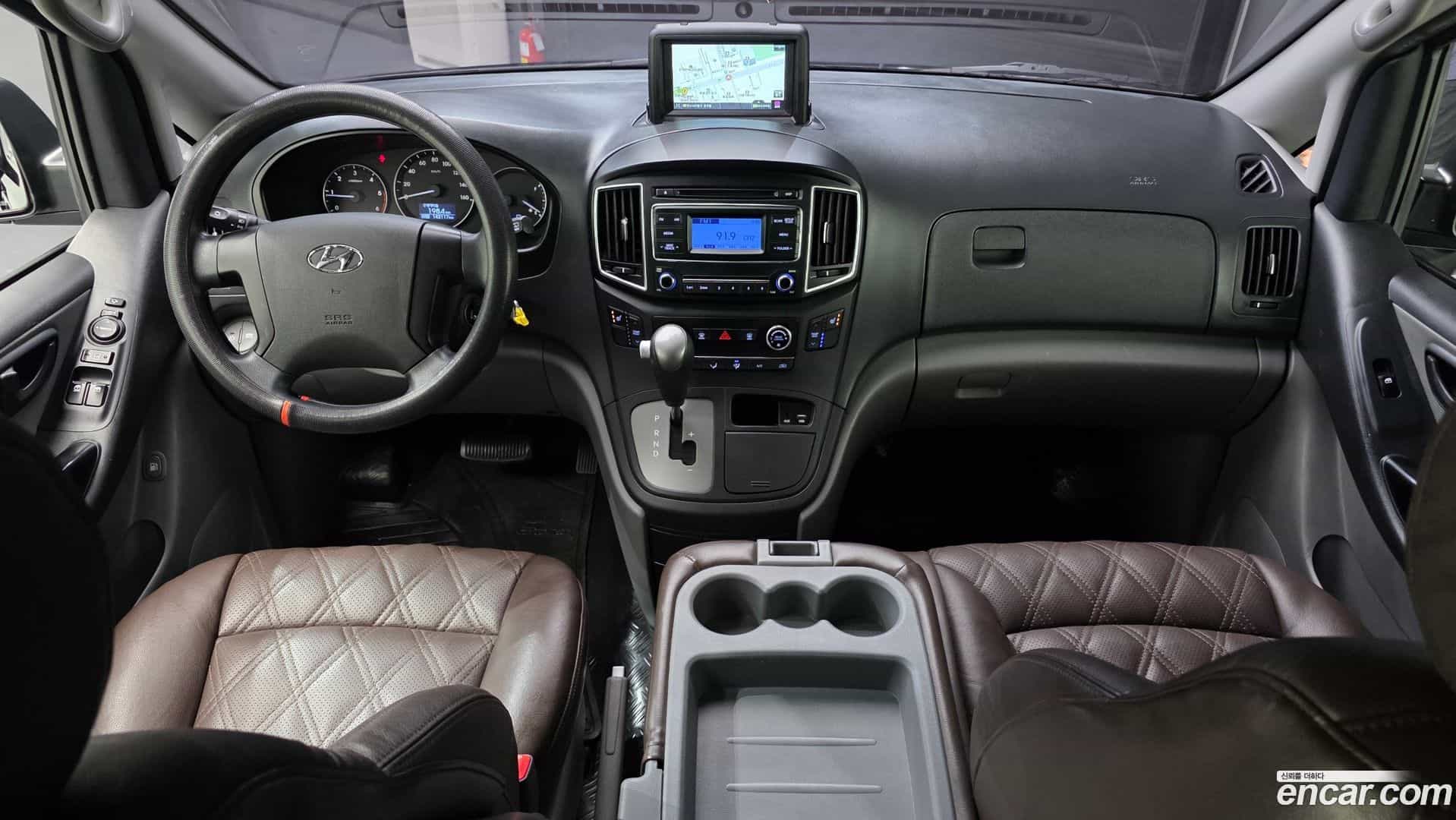 Starex Hyundai 2019.2-INNER-007