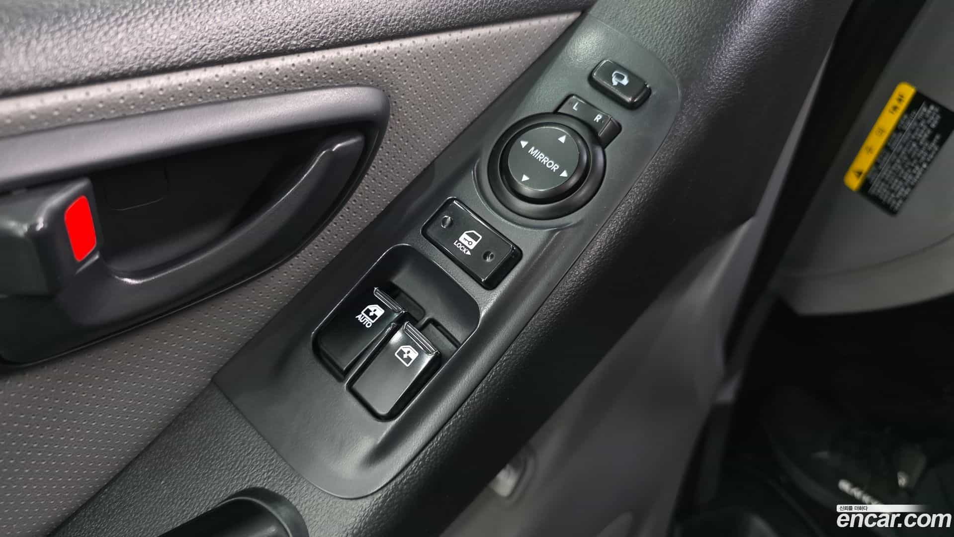 Starex Hyundai 2019.2-OPTION-017