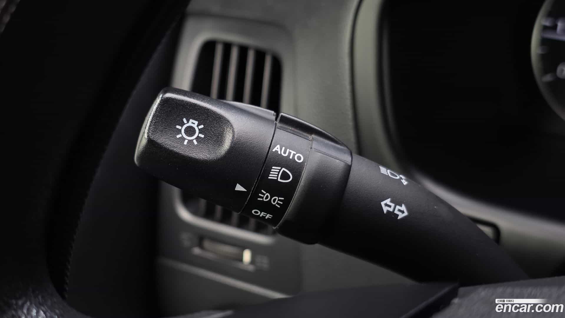 Starex Hyundai 2019.2-OPTION-019