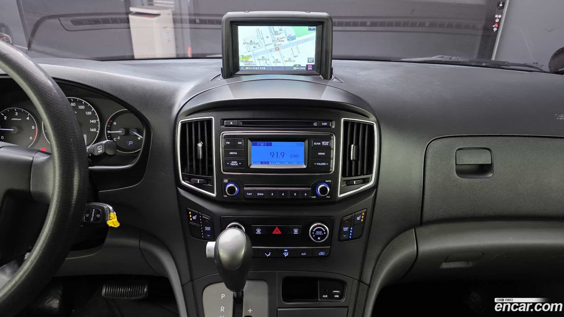 Starex Hyundai 2019.2-OPTION-040