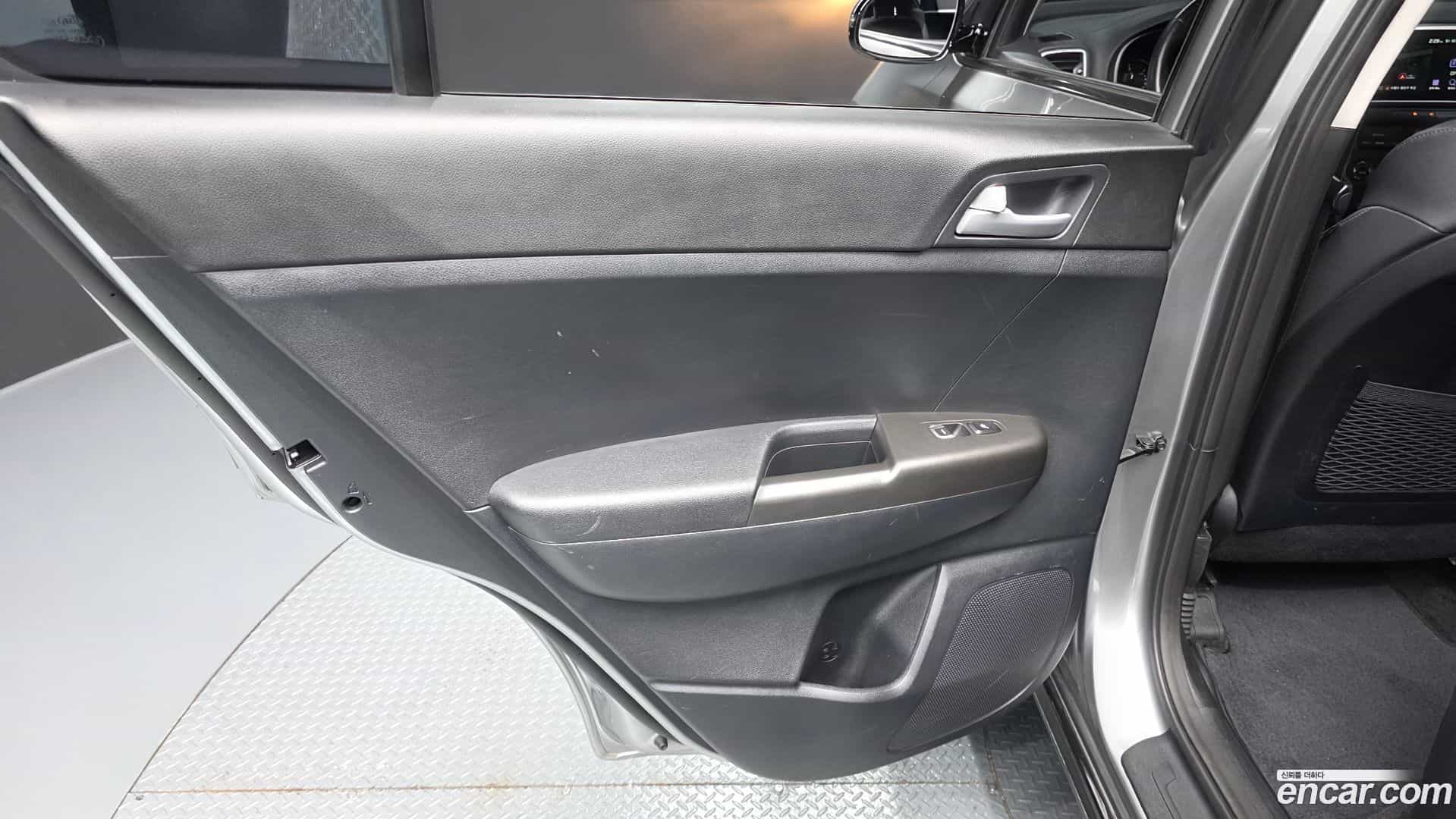 Sportage Kia 2021.4-INNER-035