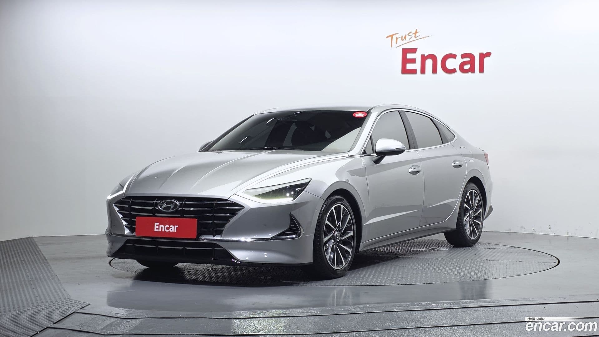 Main__Slider__Photo:Sonata Hyundai 2019.8-0