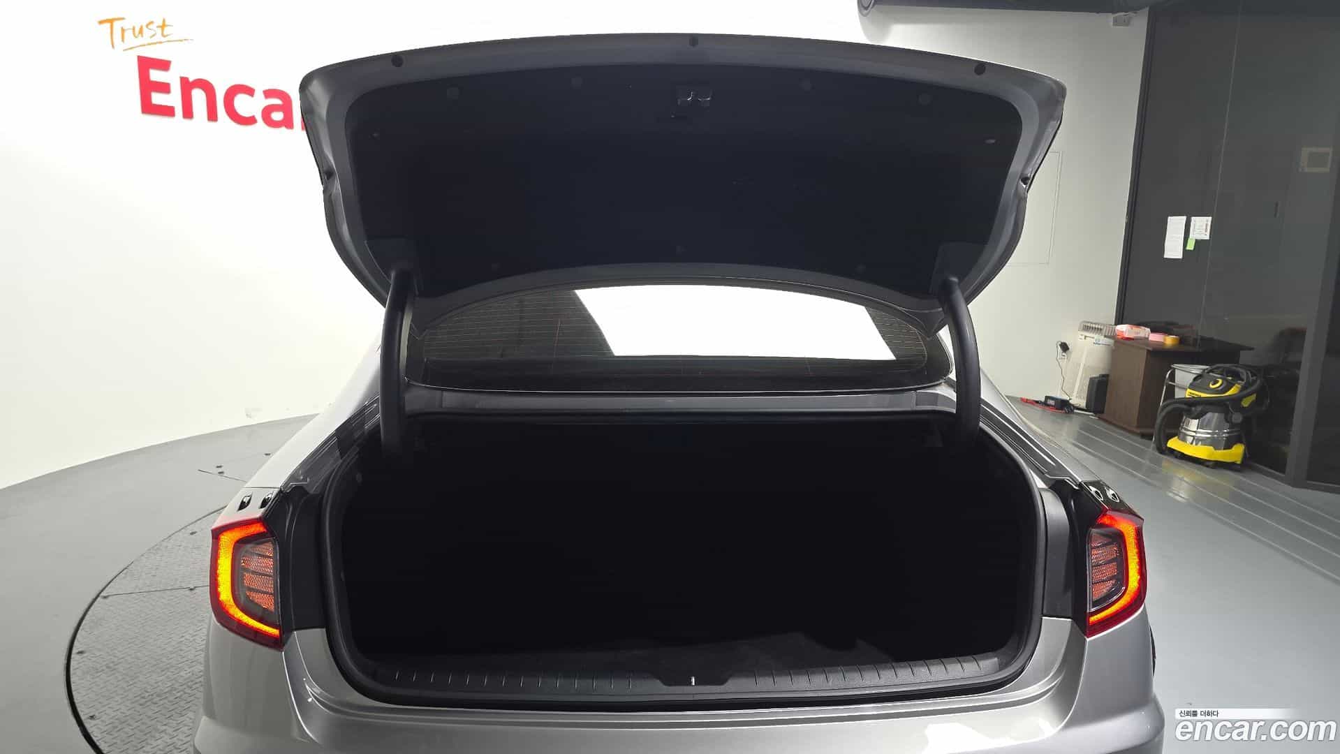 Sonata Hyundai 2019.8-OPTION-041