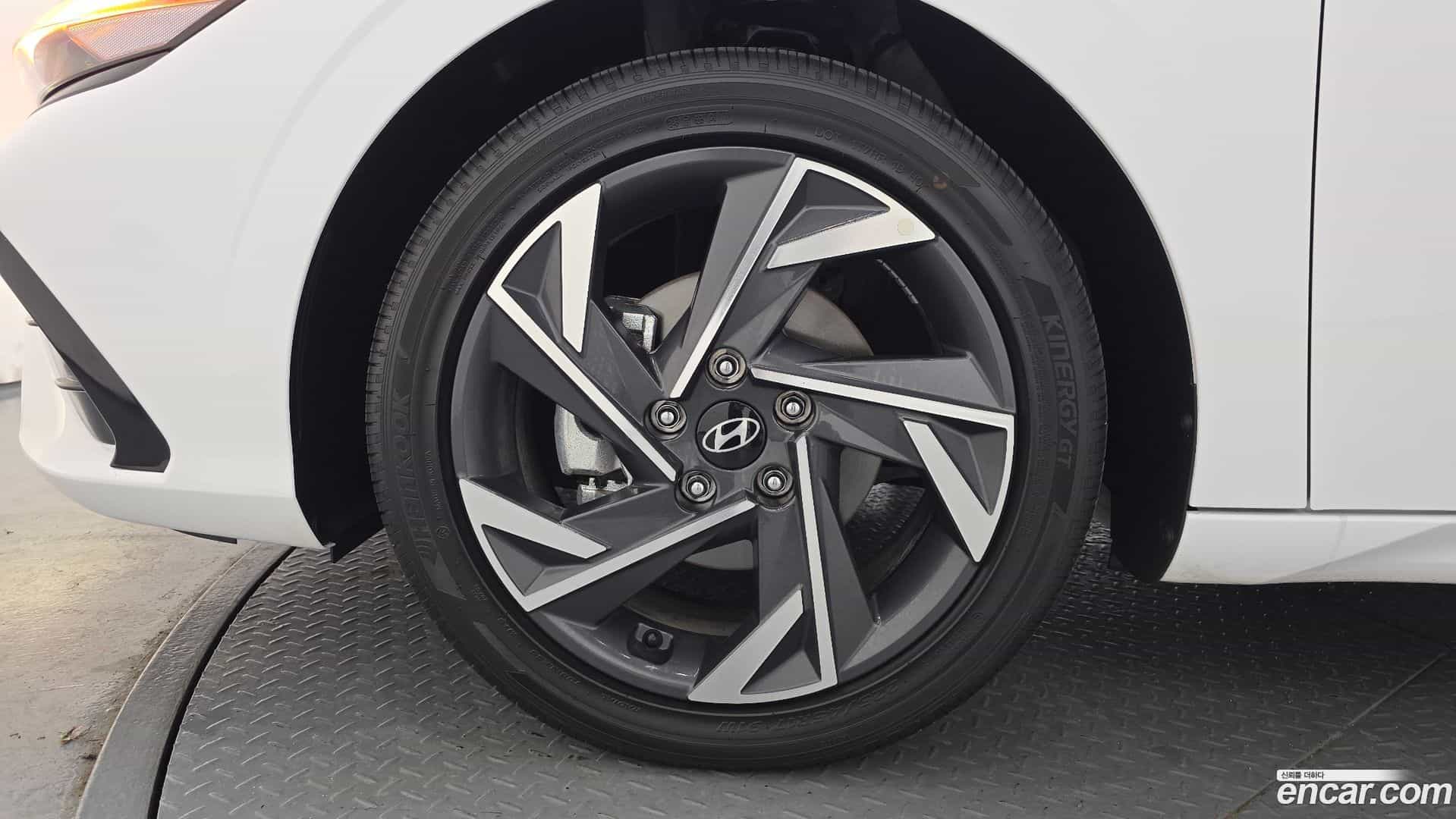 AVANTE Hyundai 2025.5-OUTER-005