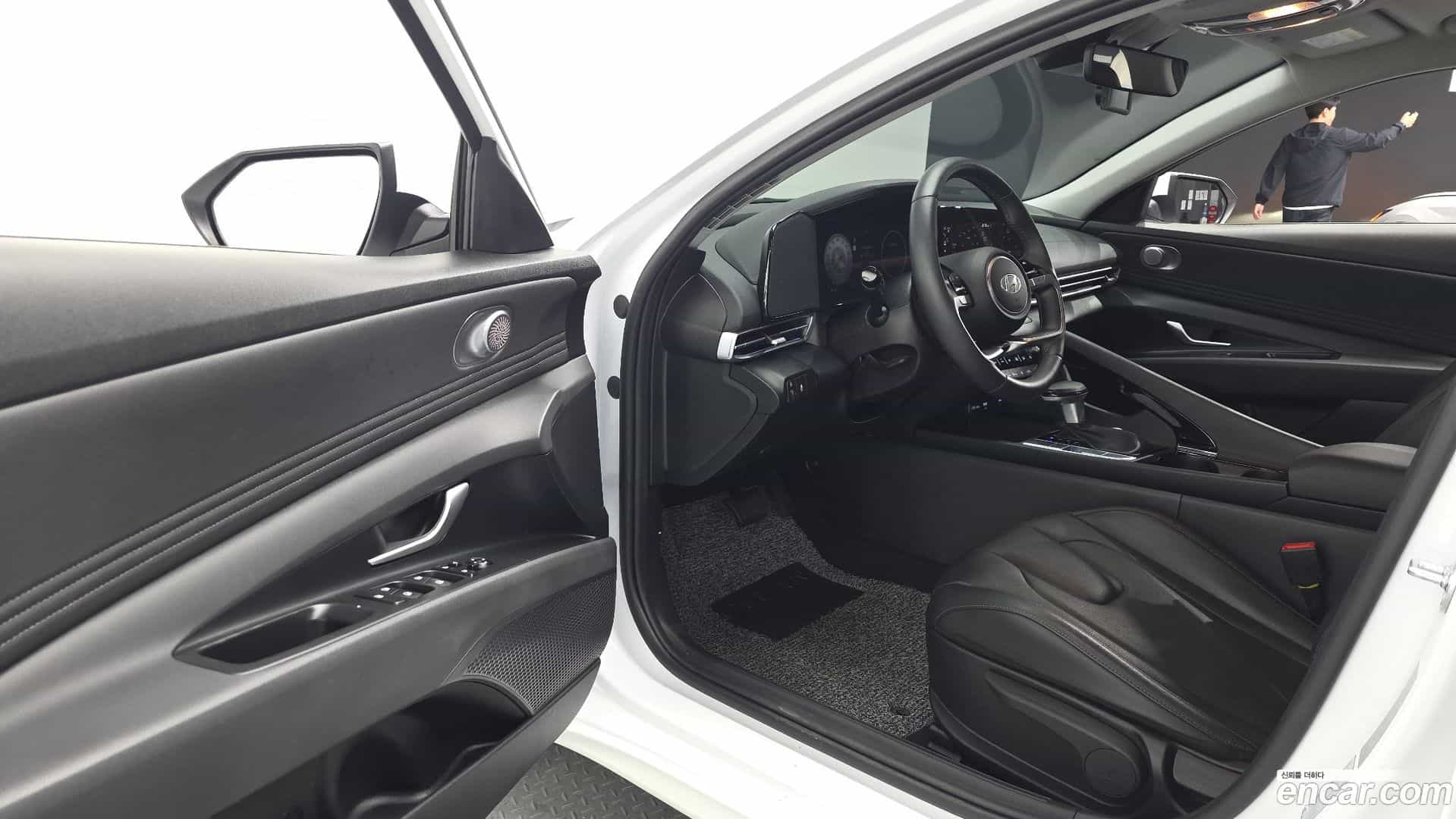 AVANTE Hyundai 2025.5-OPTION-015