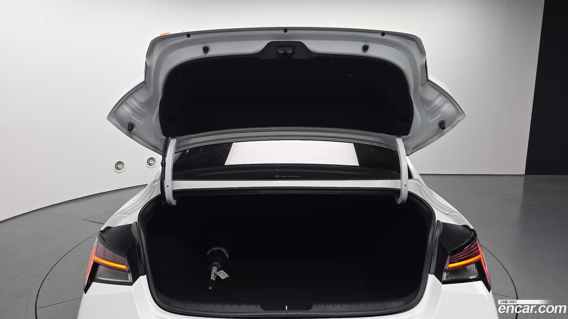 AVANTE Hyundai 2025.5-OPTION-024