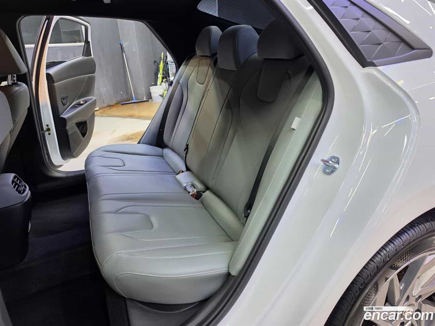AVANTE Hyundai 2025.4-OPTION-022