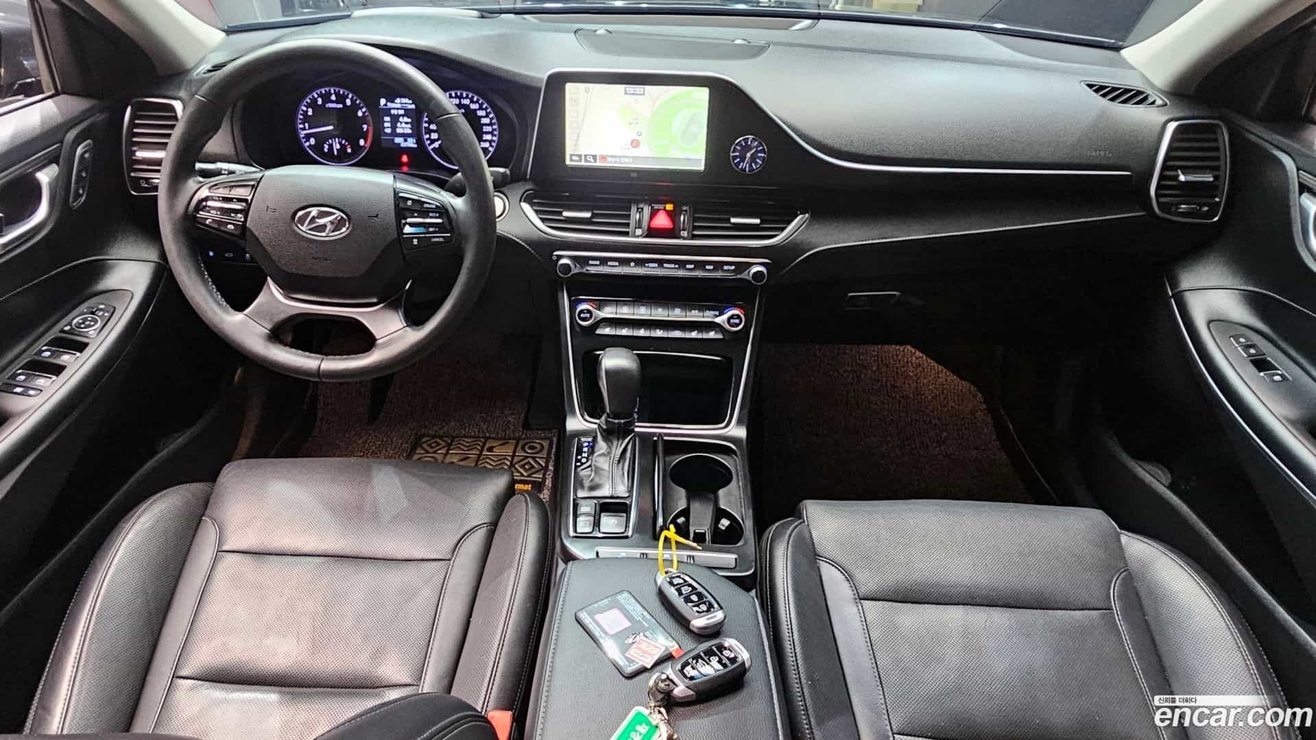 Grandeur Hyundai 2018.1-INNER-007