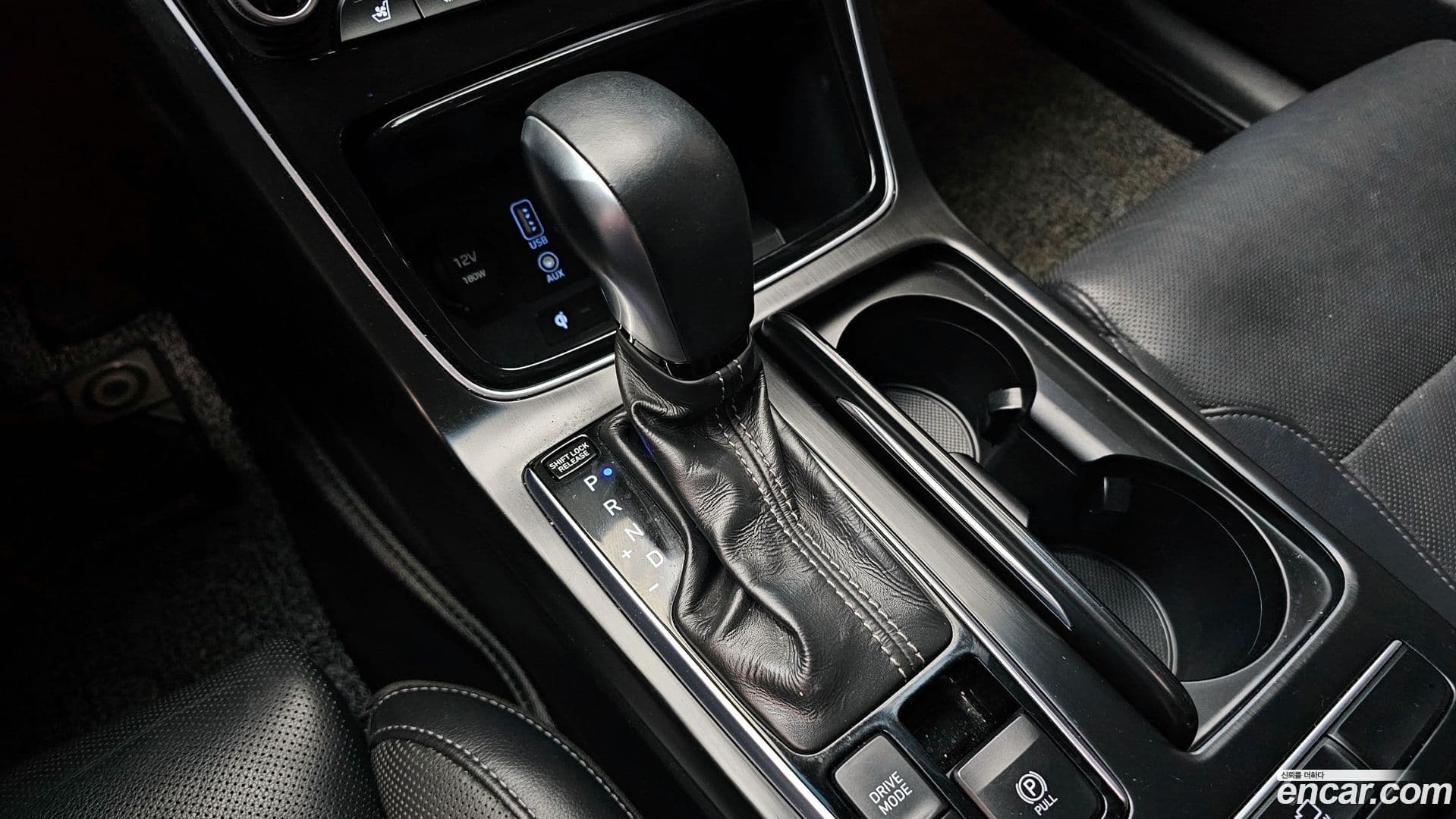 Main__Slider__Photo:Grandeur Hyundai 2018.1-8
