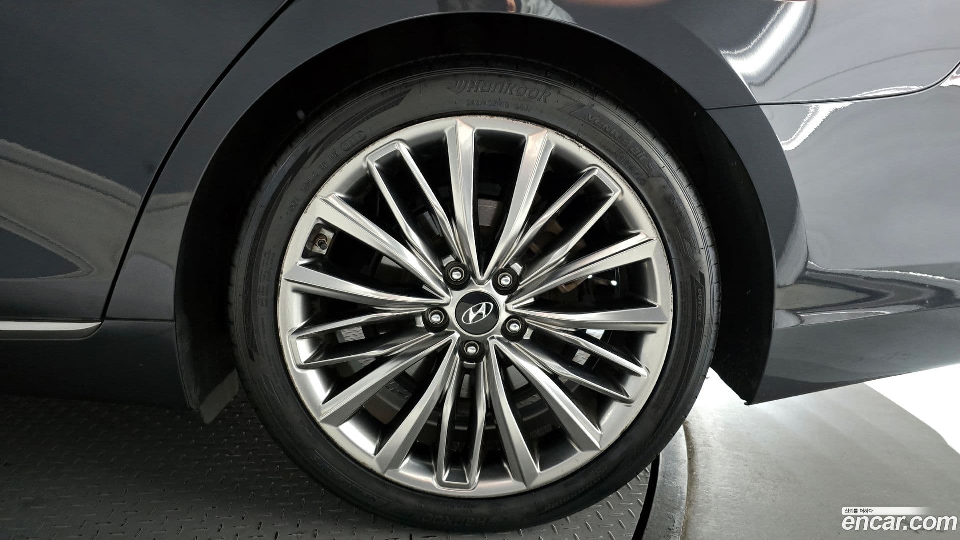 Main__Slider__Photo:Grandeur Hyundai 2018.1-20