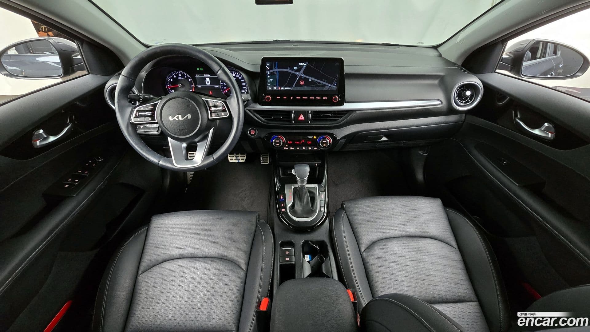 Main__Slider__Photo:K3 Kia 2024.2-6