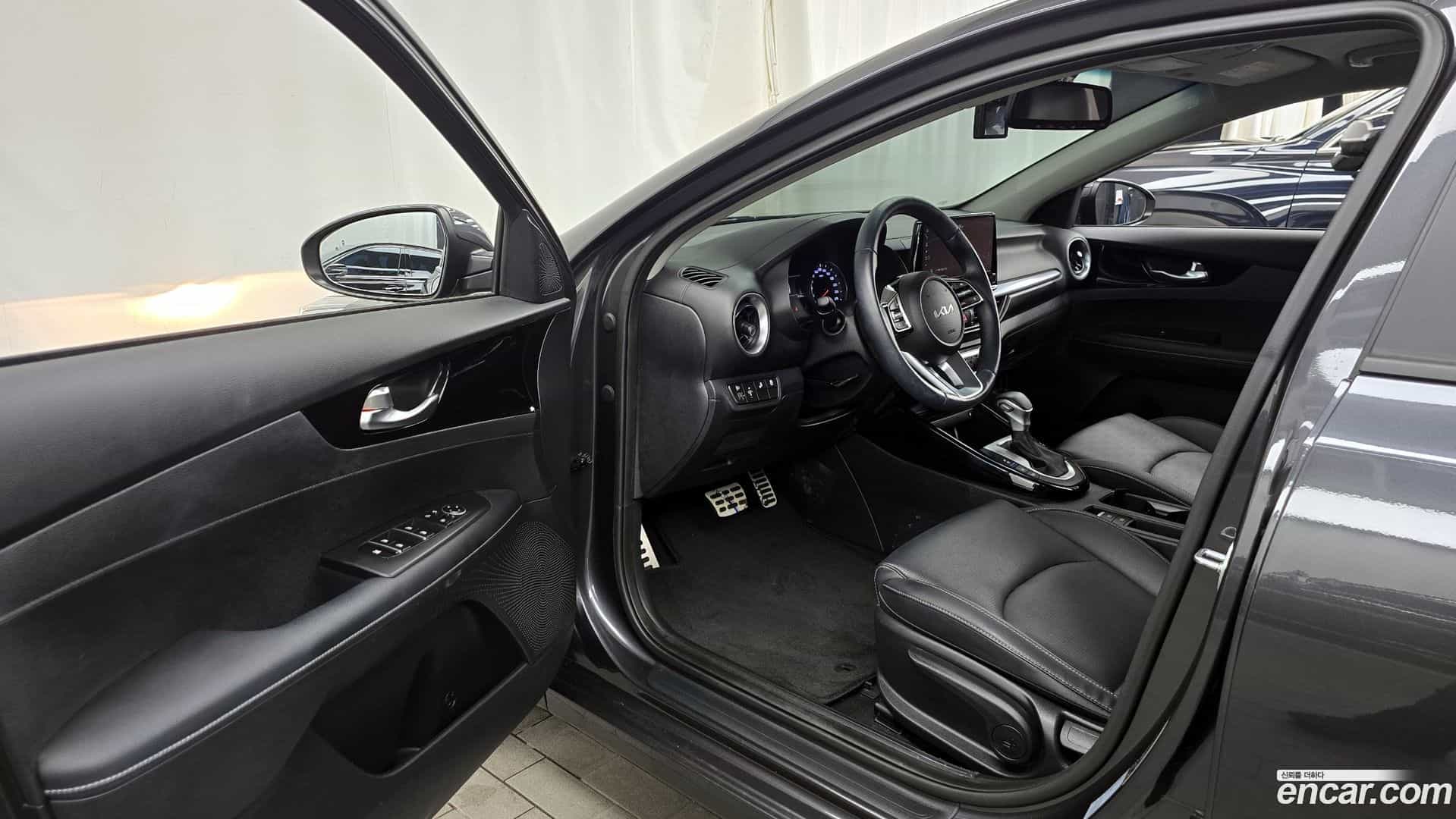 K3 Kia 2024.2-INNER-010