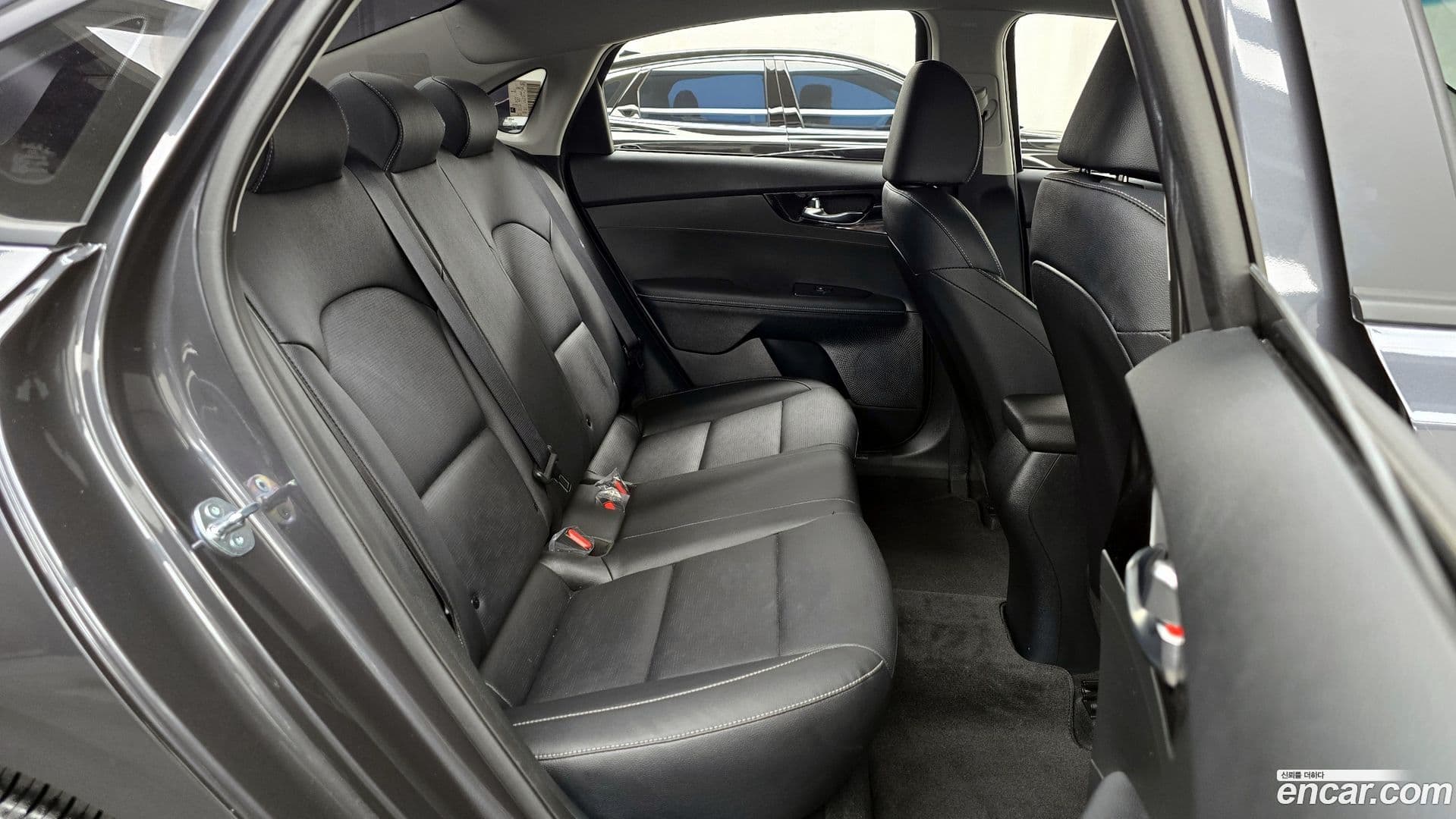 Main__Slider__Photo:K3 Kia 2024.2-10
