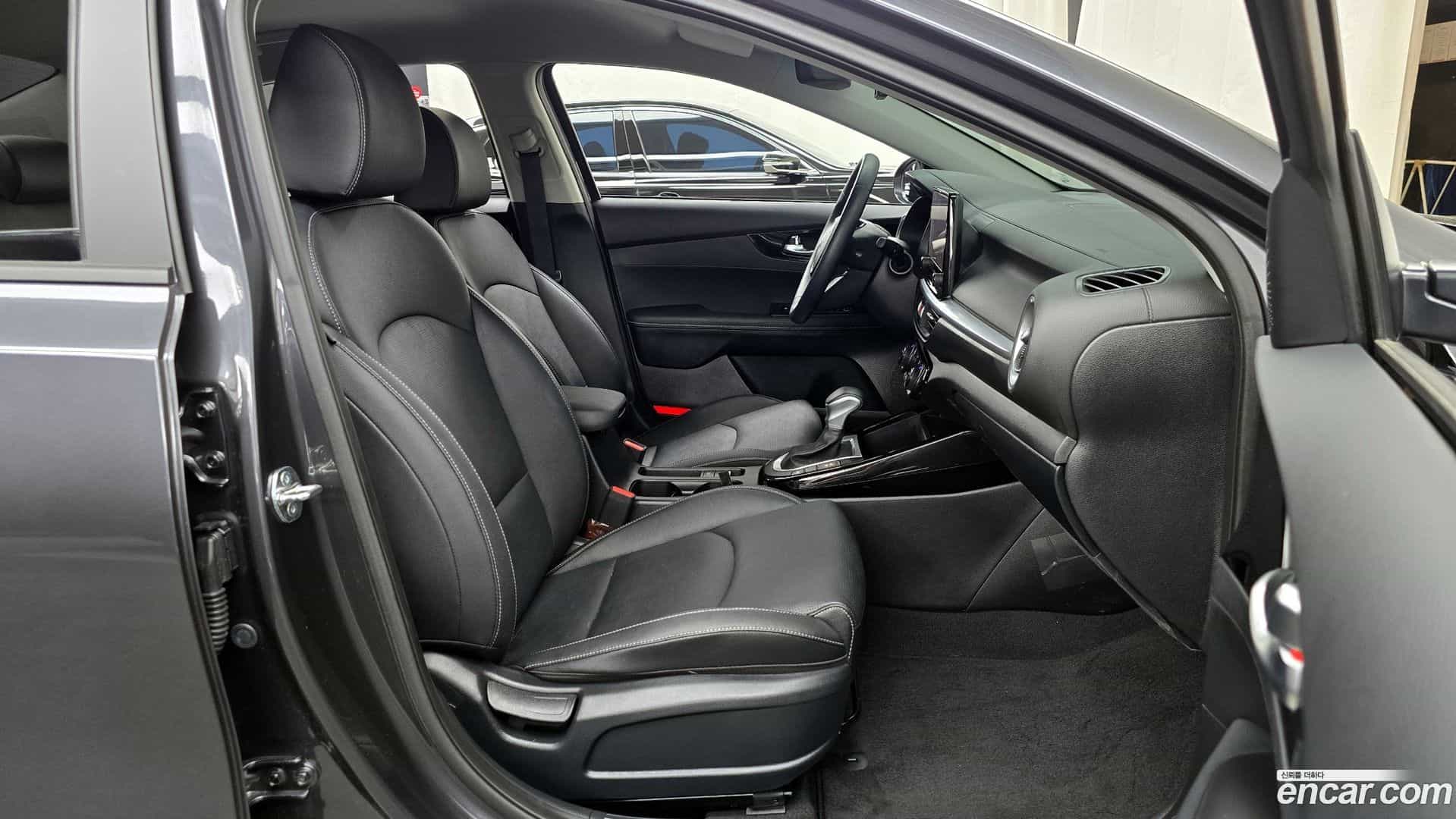 K3 Kia 2024.2-INNER-036