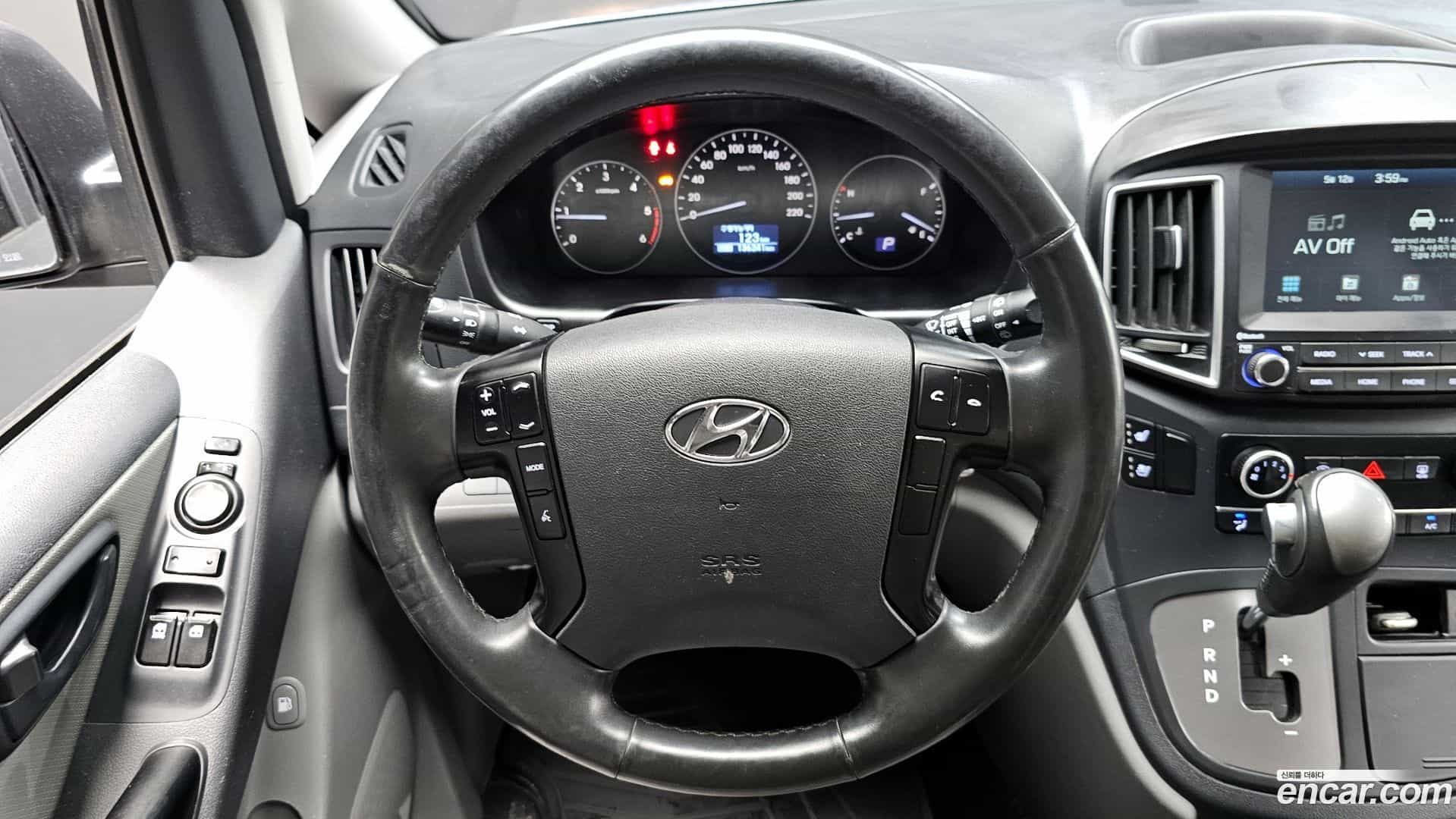Starex Hyundai 2020.8-OPTION-016
