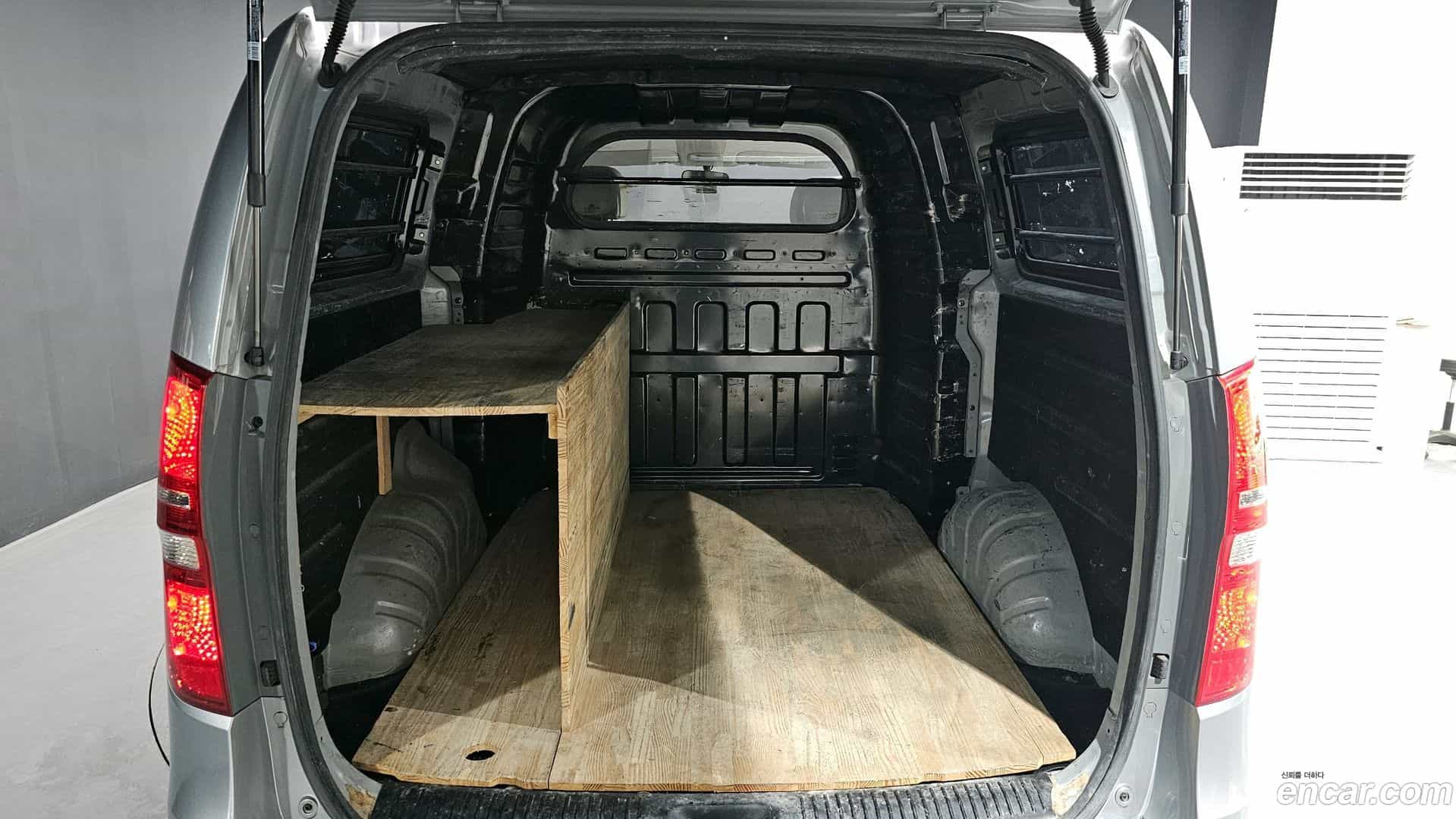 Starex Hyundai 2020.8-OPTION-024