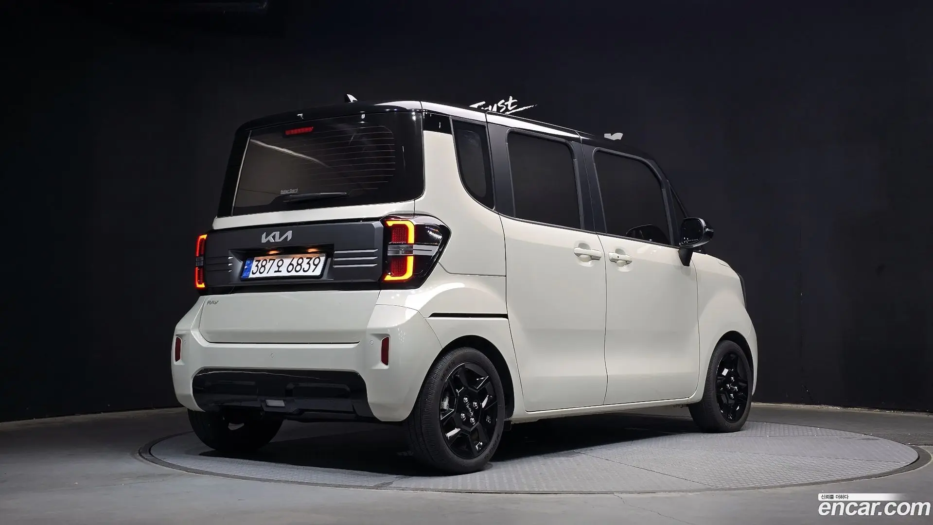 Main__Slider__Photo:RAY Kia 2024.0-1