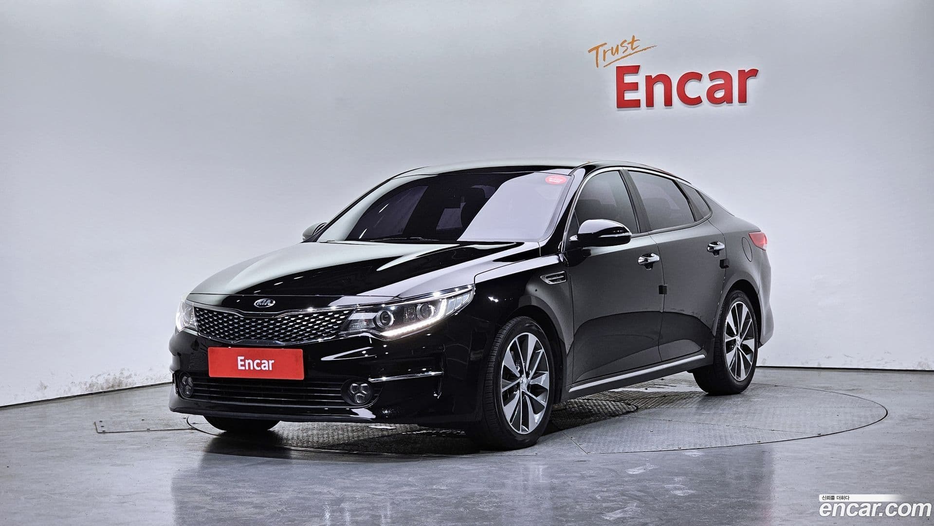 Main__Slider__Photo:K5 Kia 2015.6-0
