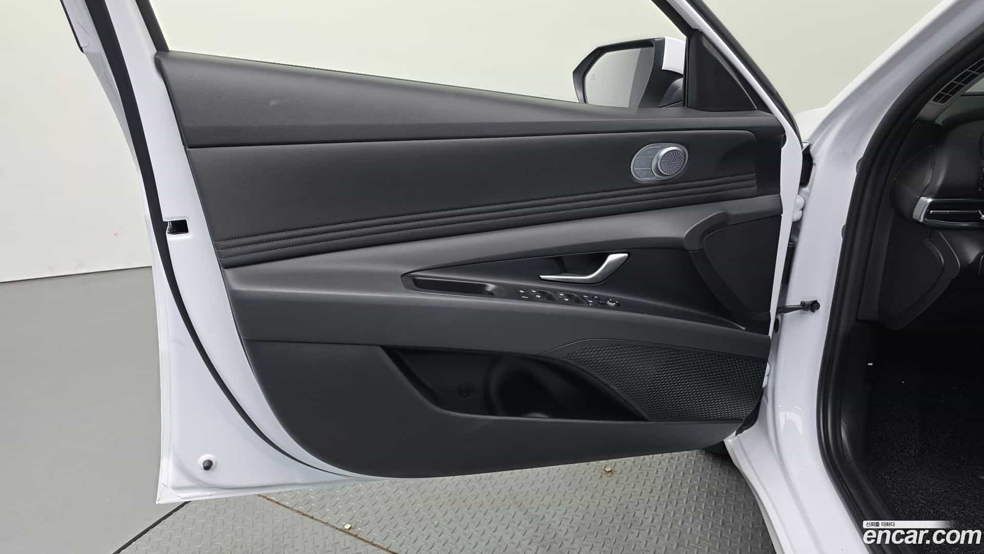 AVANTE Hyundai 2025.9-INNER-034