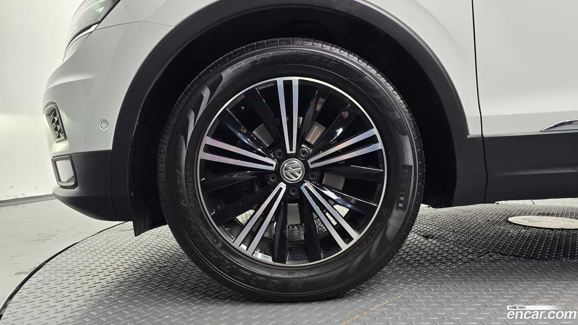 Tiguan Volkswagen 2020.3-OUTER-005