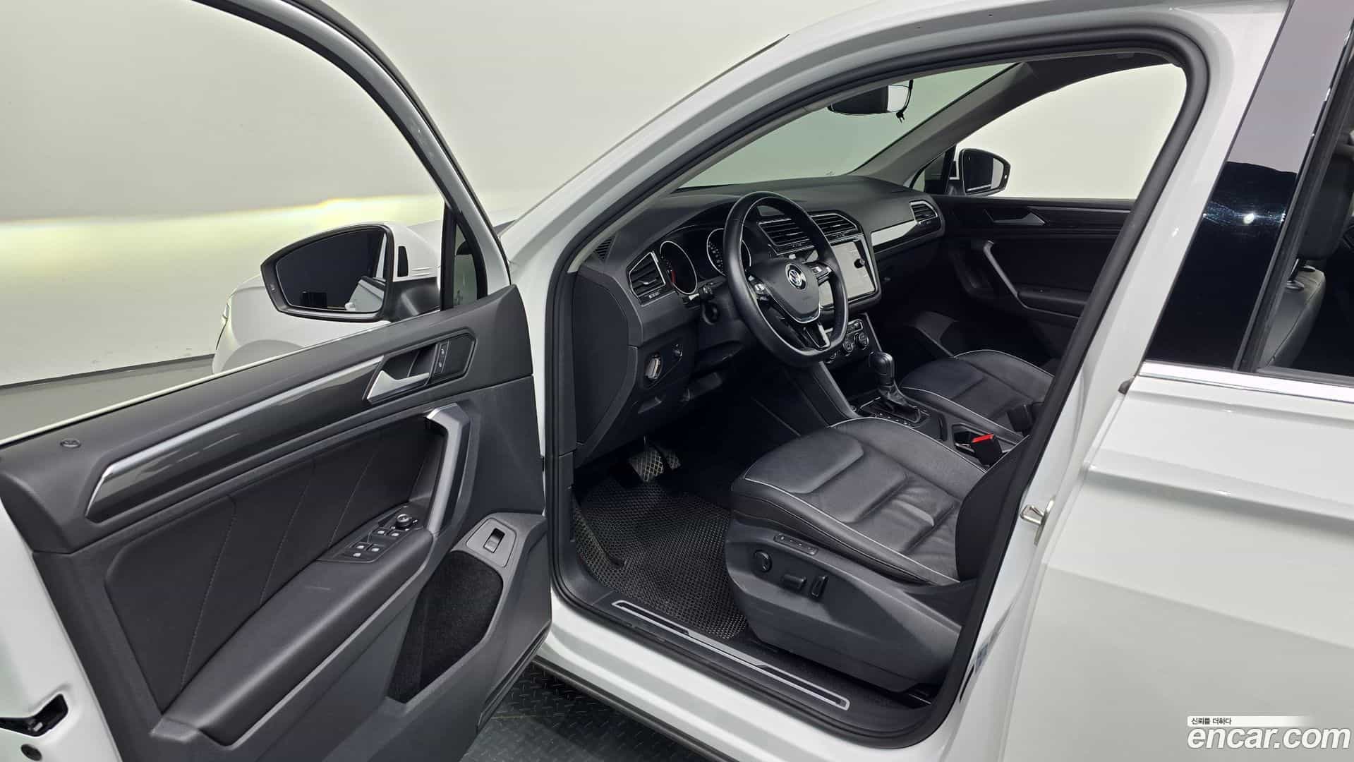 Tiguan Volkswagen 2020.3-OPTION-015