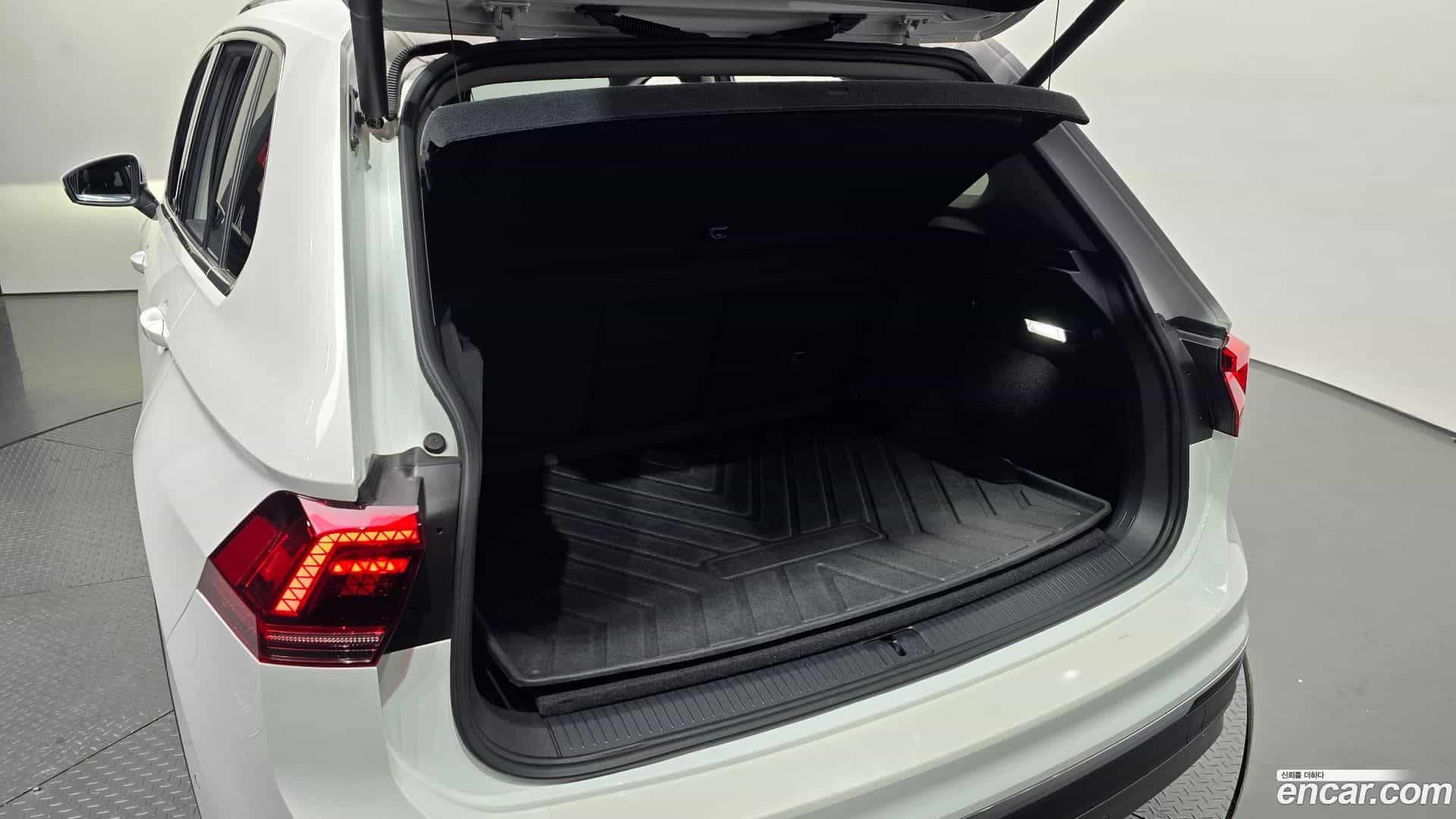 Tiguan Volkswagen 2020.3-OPTION-041