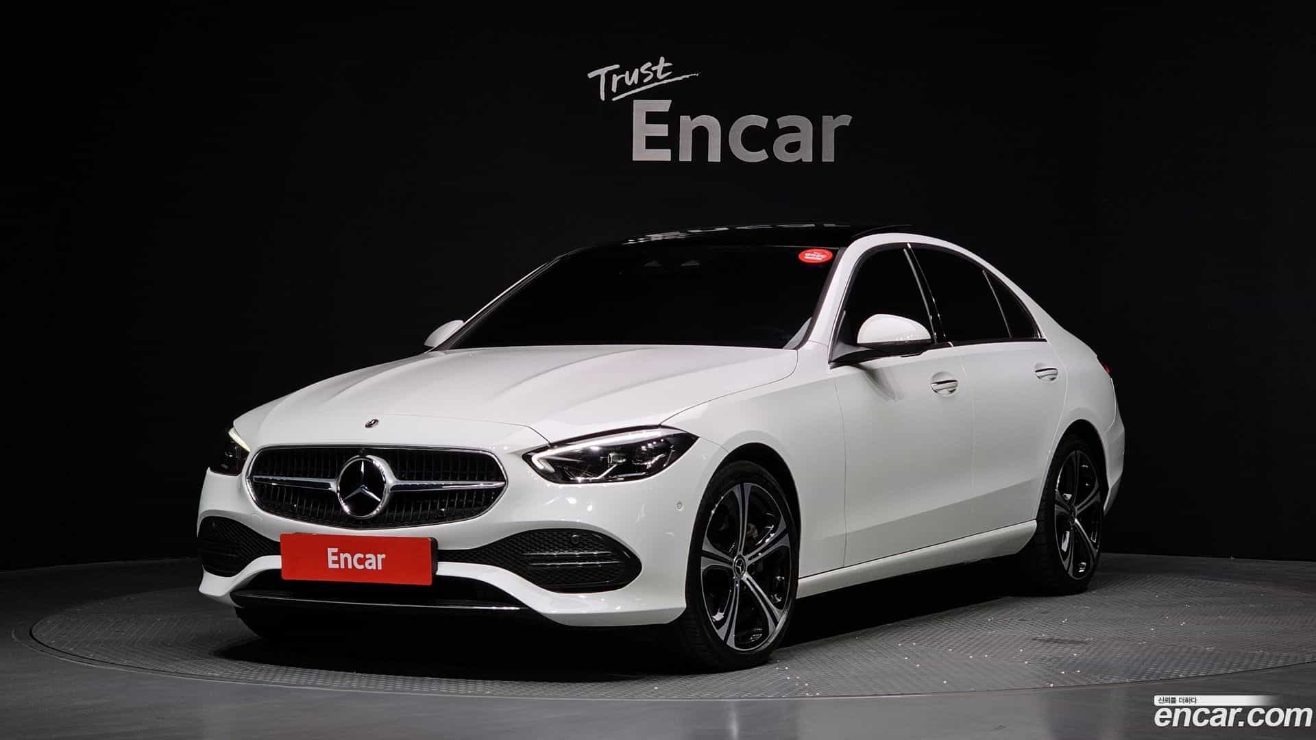 C-Class Mercedes-Benz 2023.9-OUTER-001