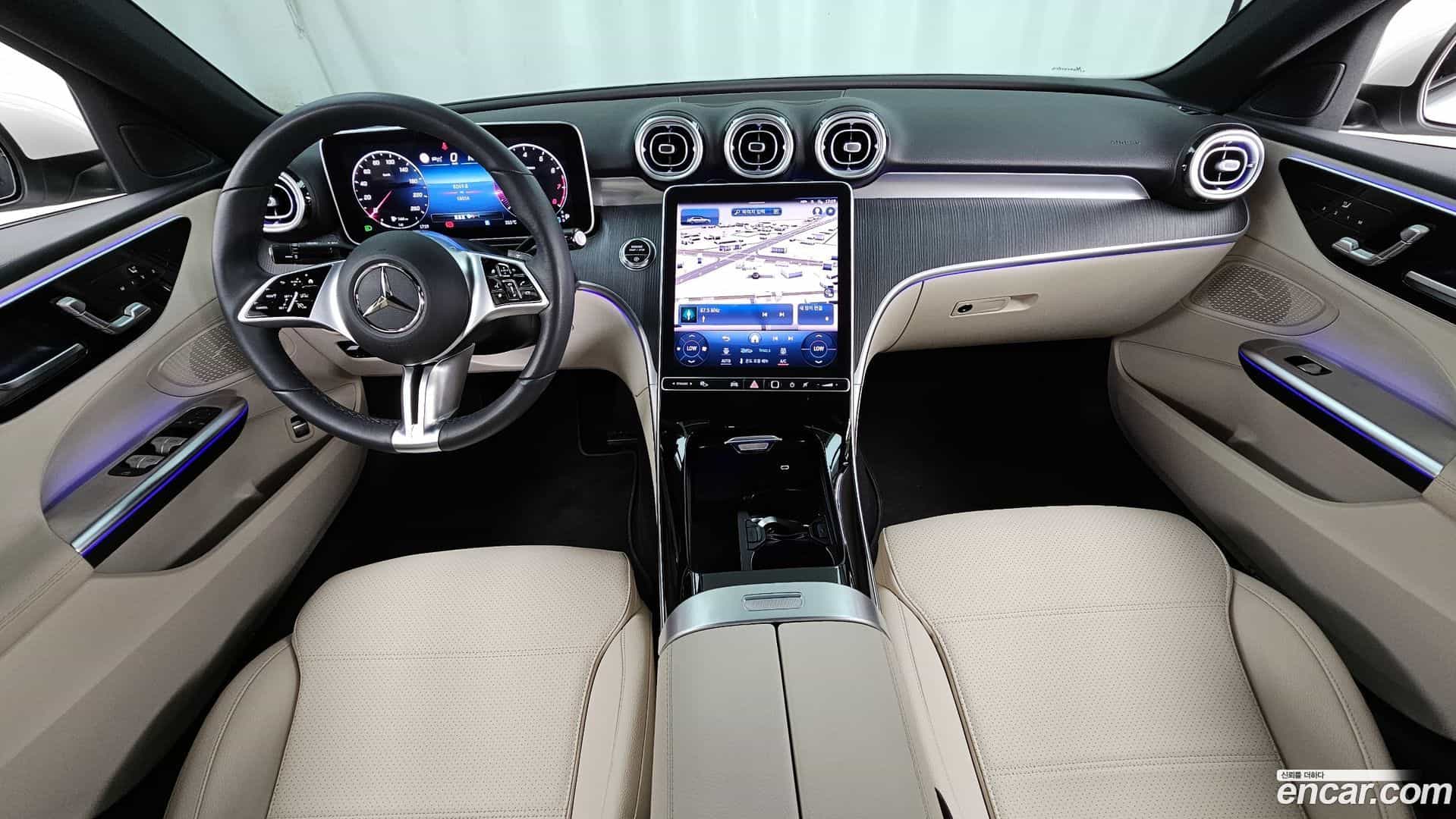 C-Class Mercedes-Benz 2023.9-INNER-007