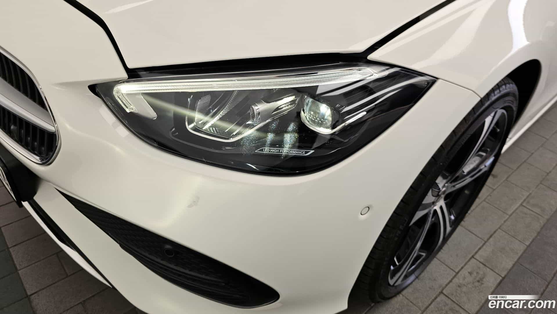 C-Class Mercedes-Benz 2023.9-OUTER-032