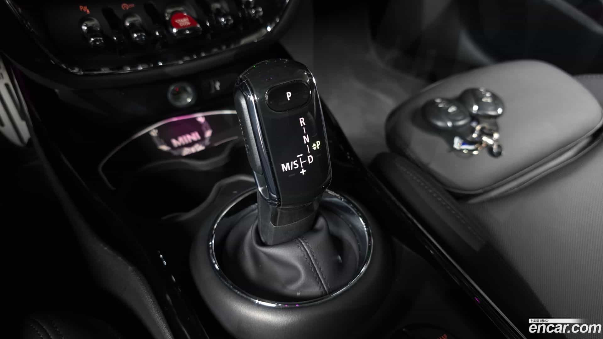 Clubman Mini 2022.6-INNER-009