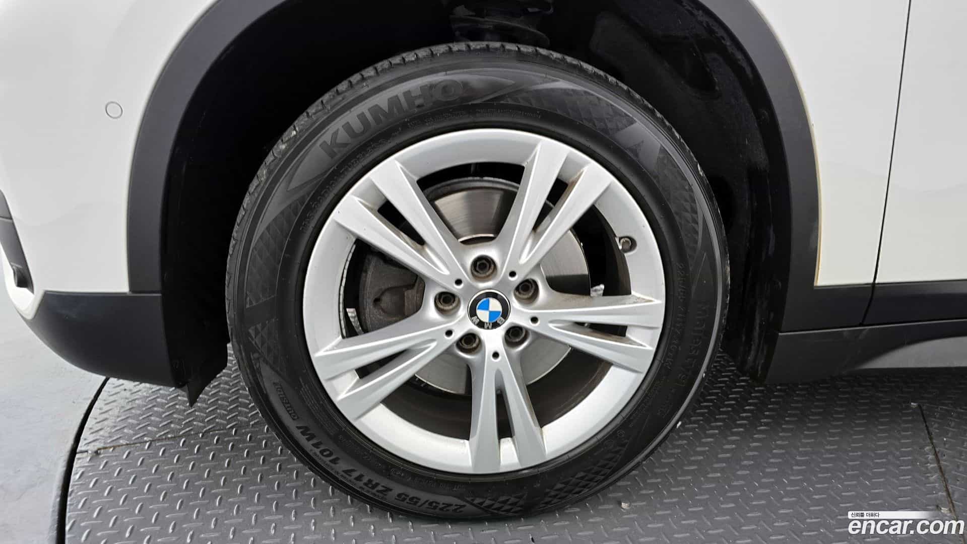 X1 BMW 2017.6-OUTER-005
