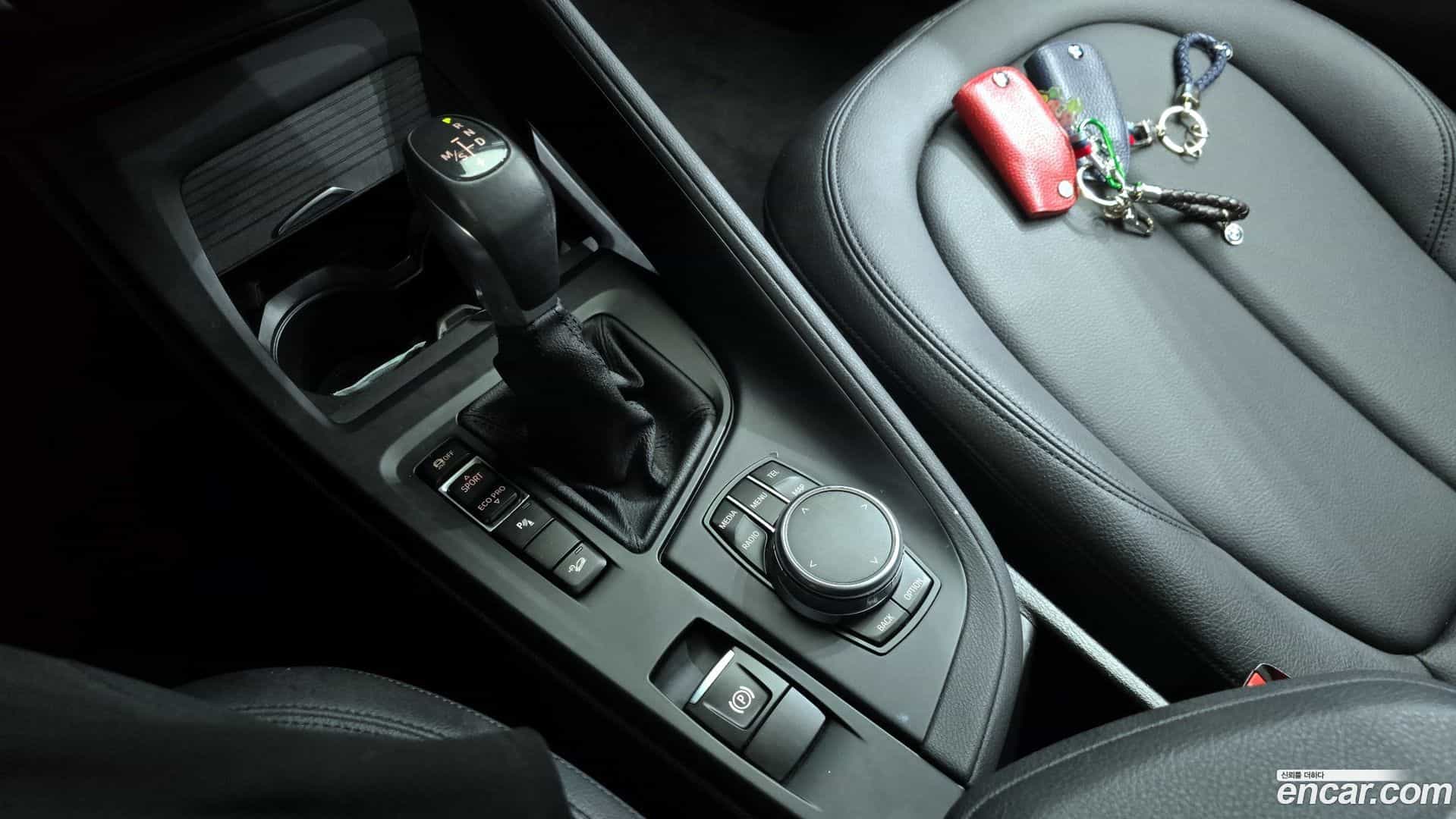 X1 BMW 2017.6-INNER-009