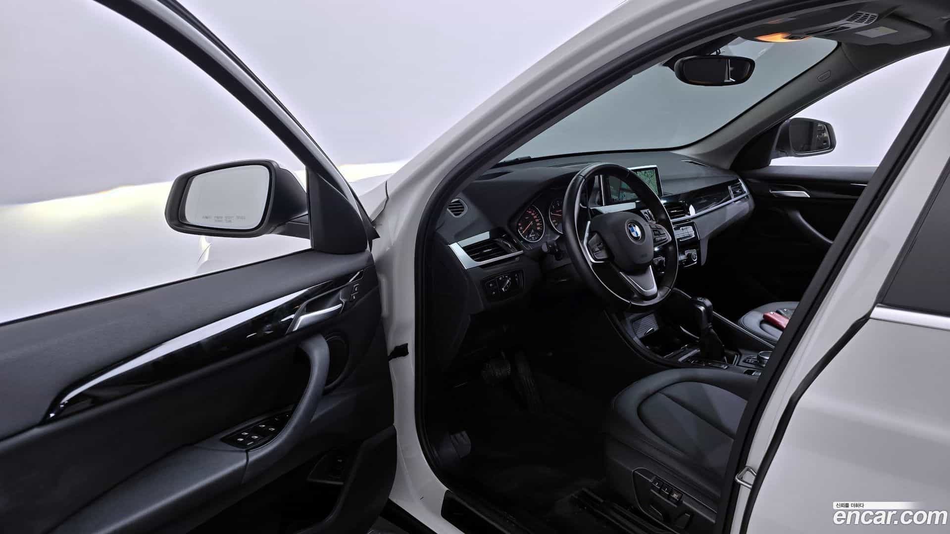 X1 BMW 2017.6-INNER-010