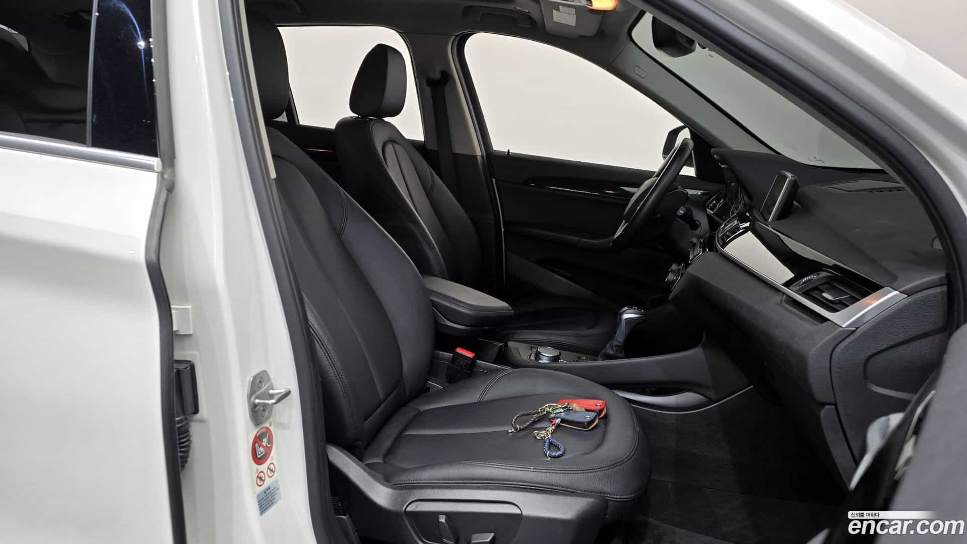 X1 BMW 2017.6-INNER-036