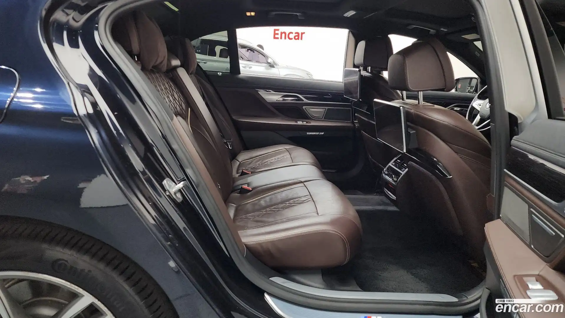 7-Series BMW 2017.8-OPTION-015