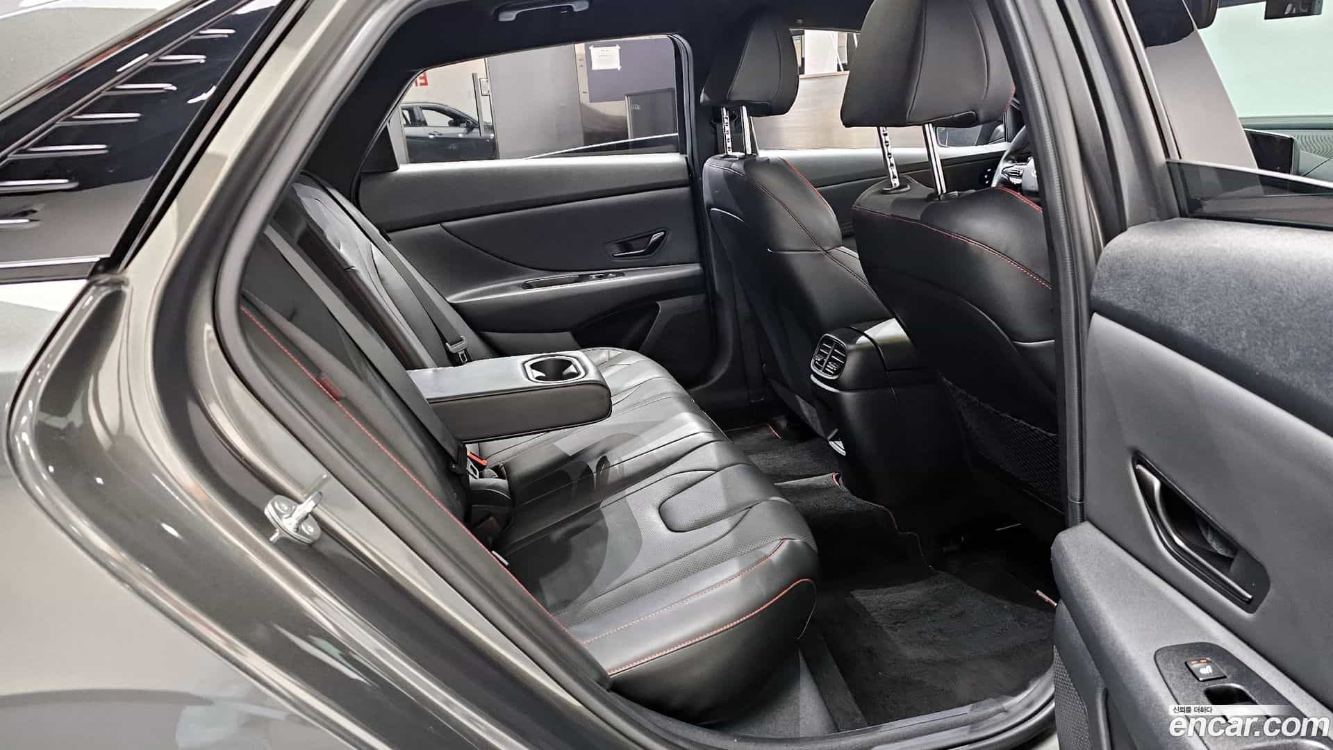 AVANTE Hyundai 2023.9-OPTION-015
