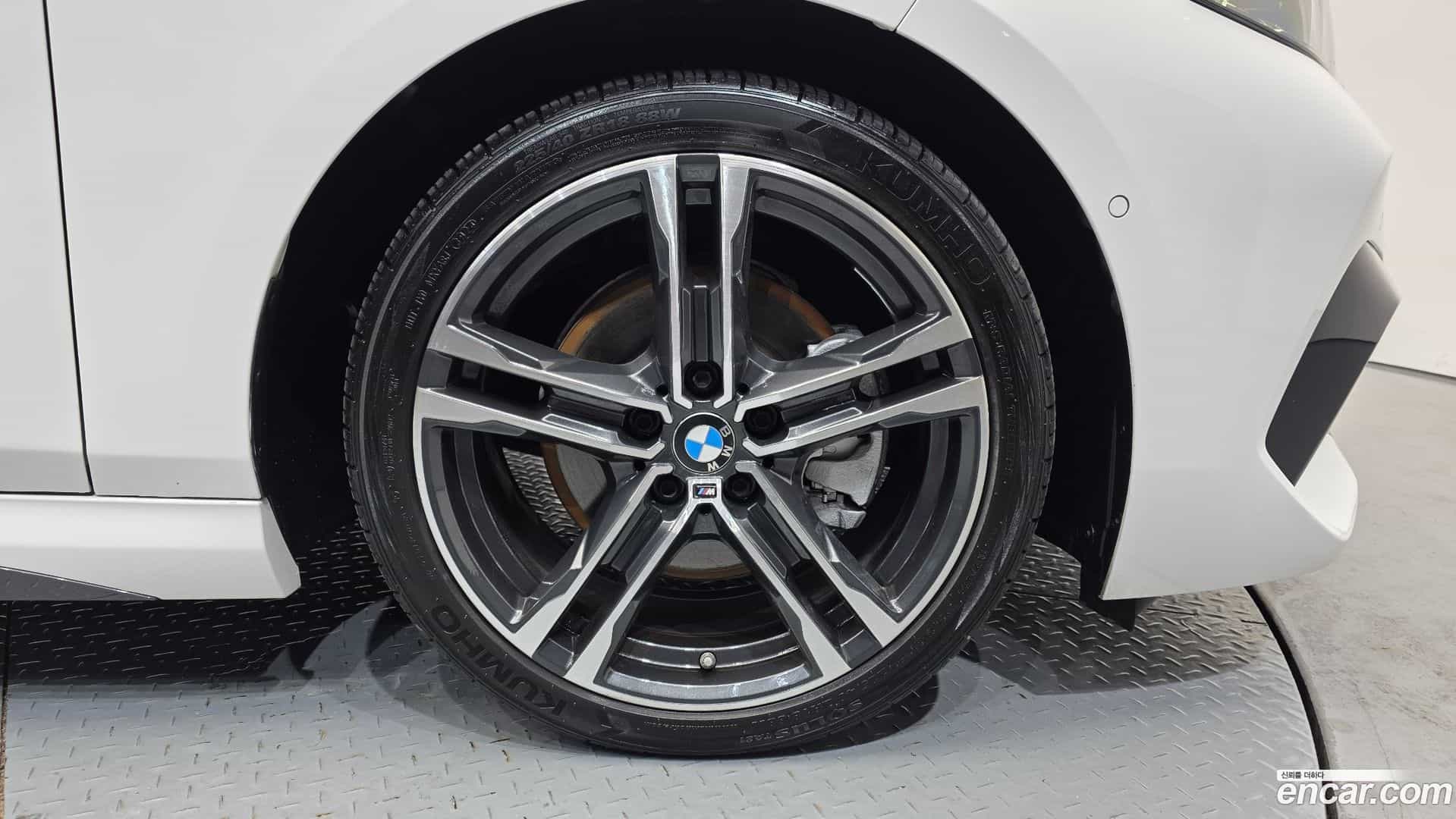 2-Series BMW 2020.10-OUTER-005