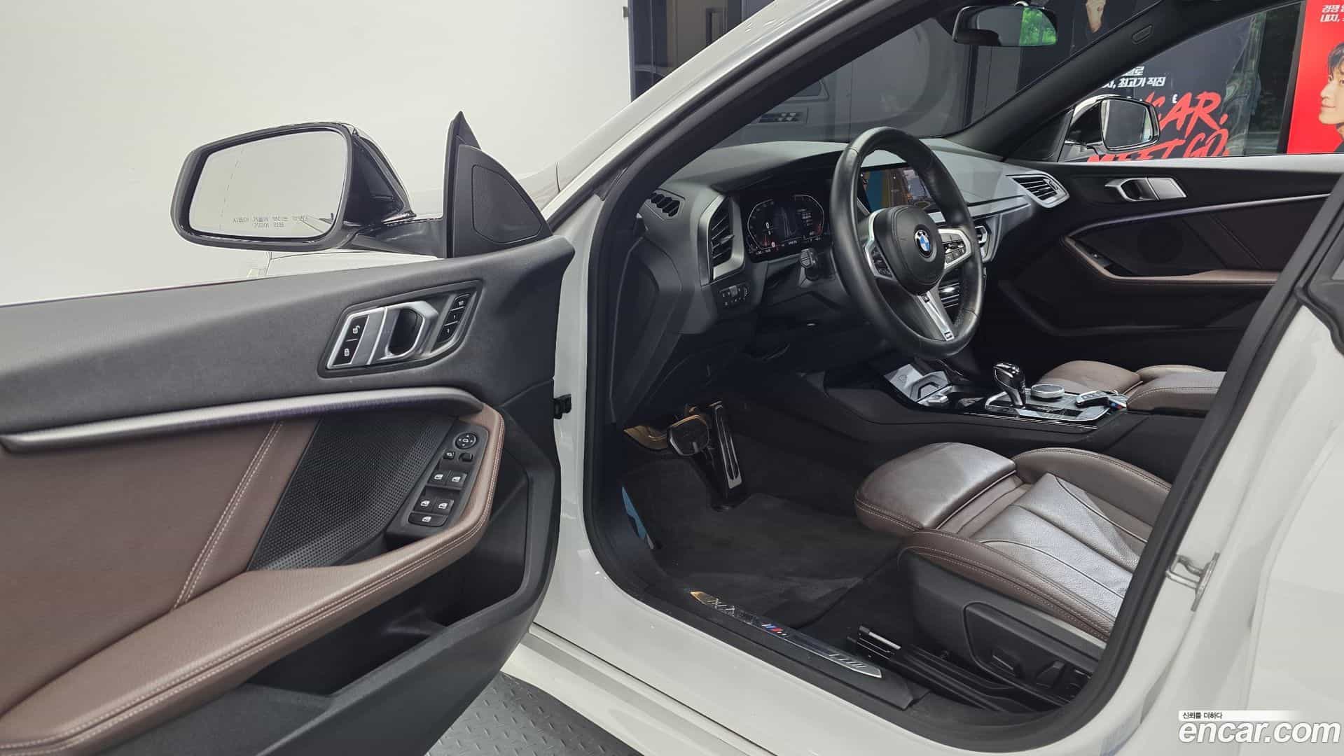 2-Series BMW 2020.10-INNER-010