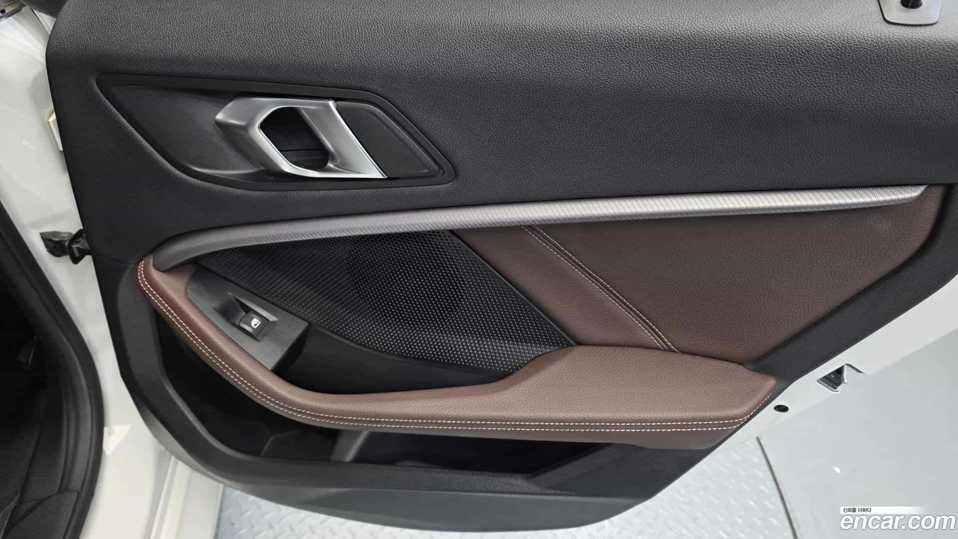 2-Series BMW 2020.10-INNER-035