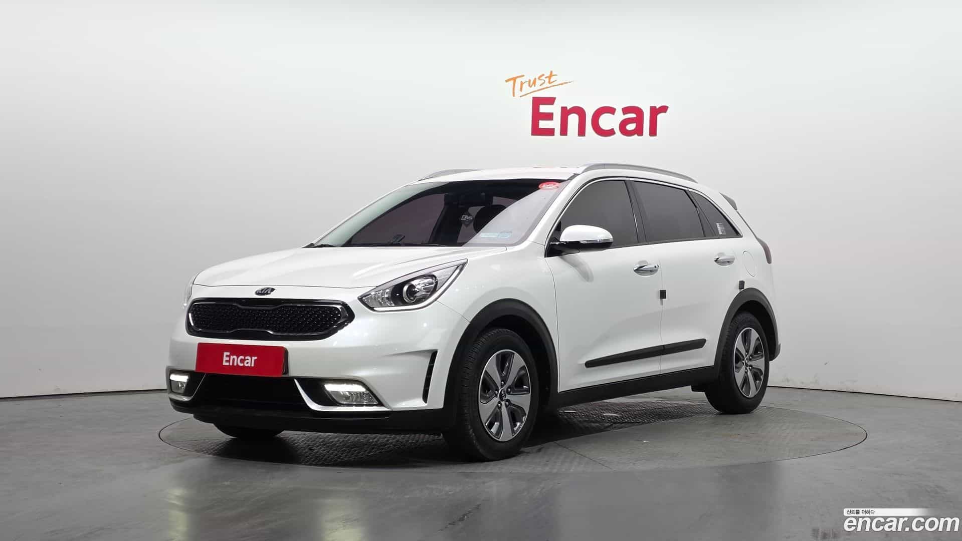 Niro Kia 2016.5-OUTER-001