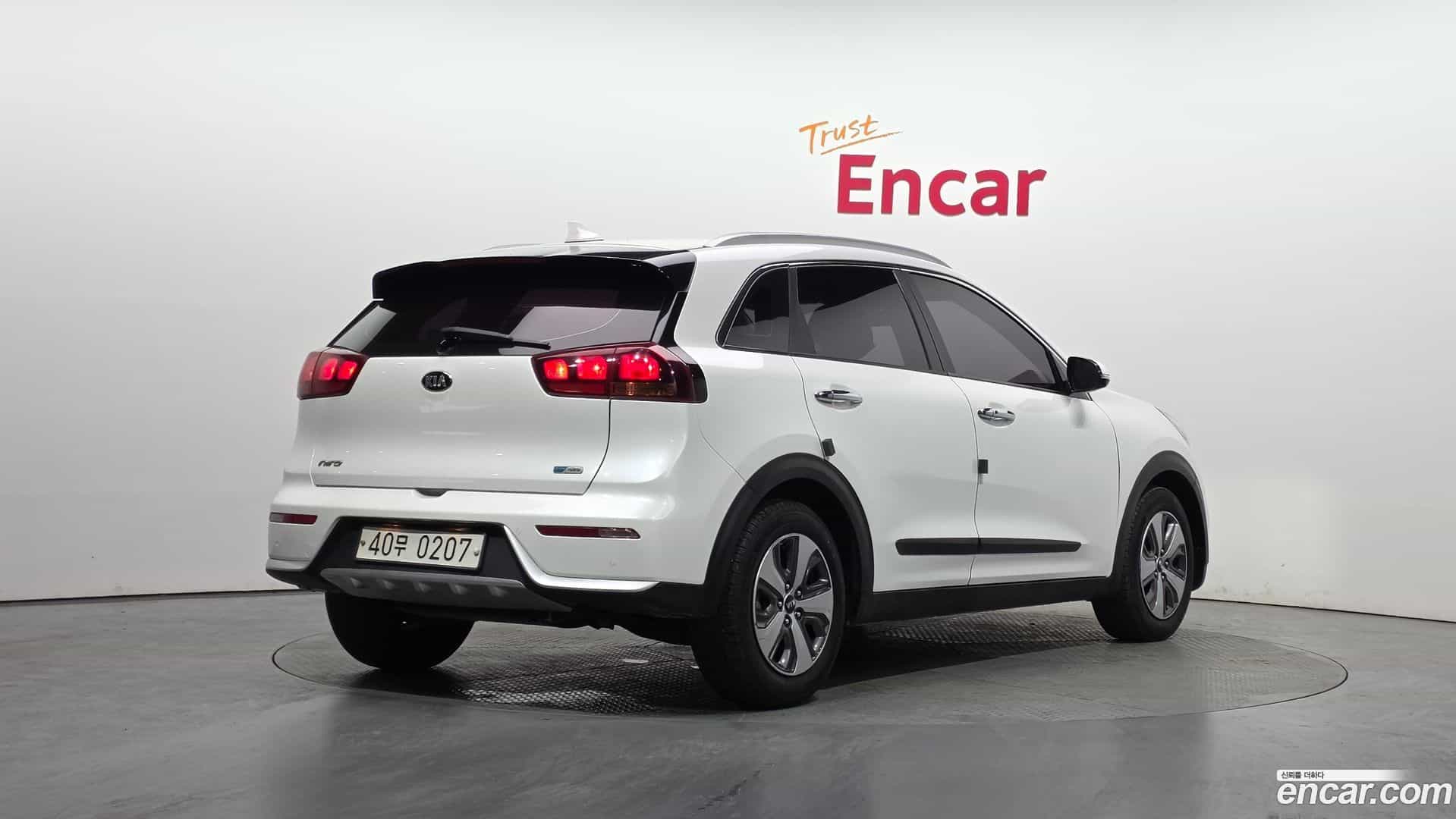 Niro Kia 2016.5-OUTER-002