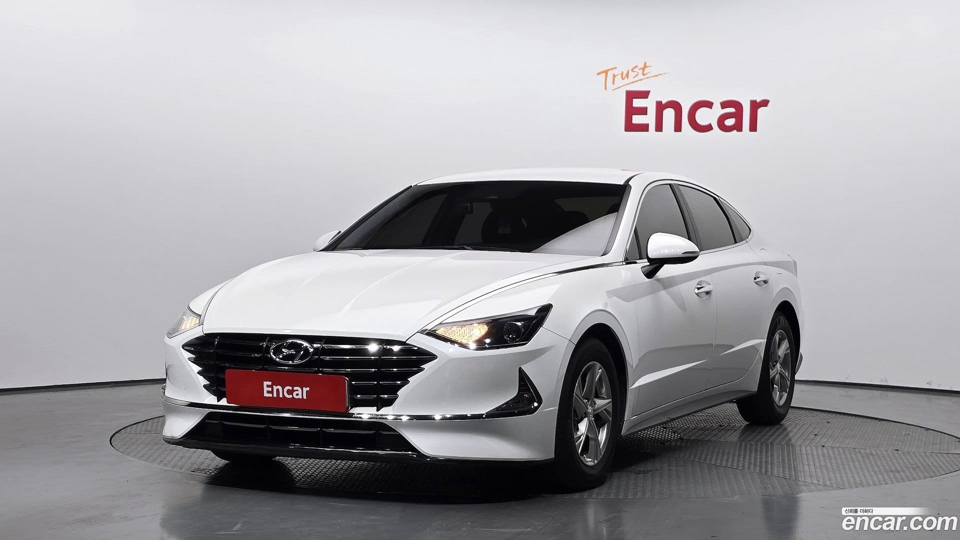 Main__Slider__Photo:Sonata Hyundai 2019.6-0