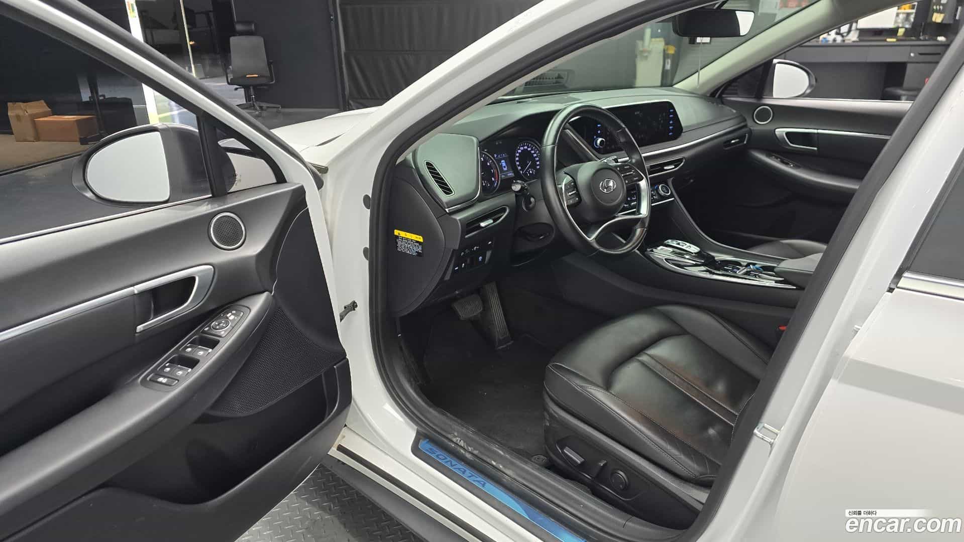 Sonata Hyundai 2019.6-INNER-010