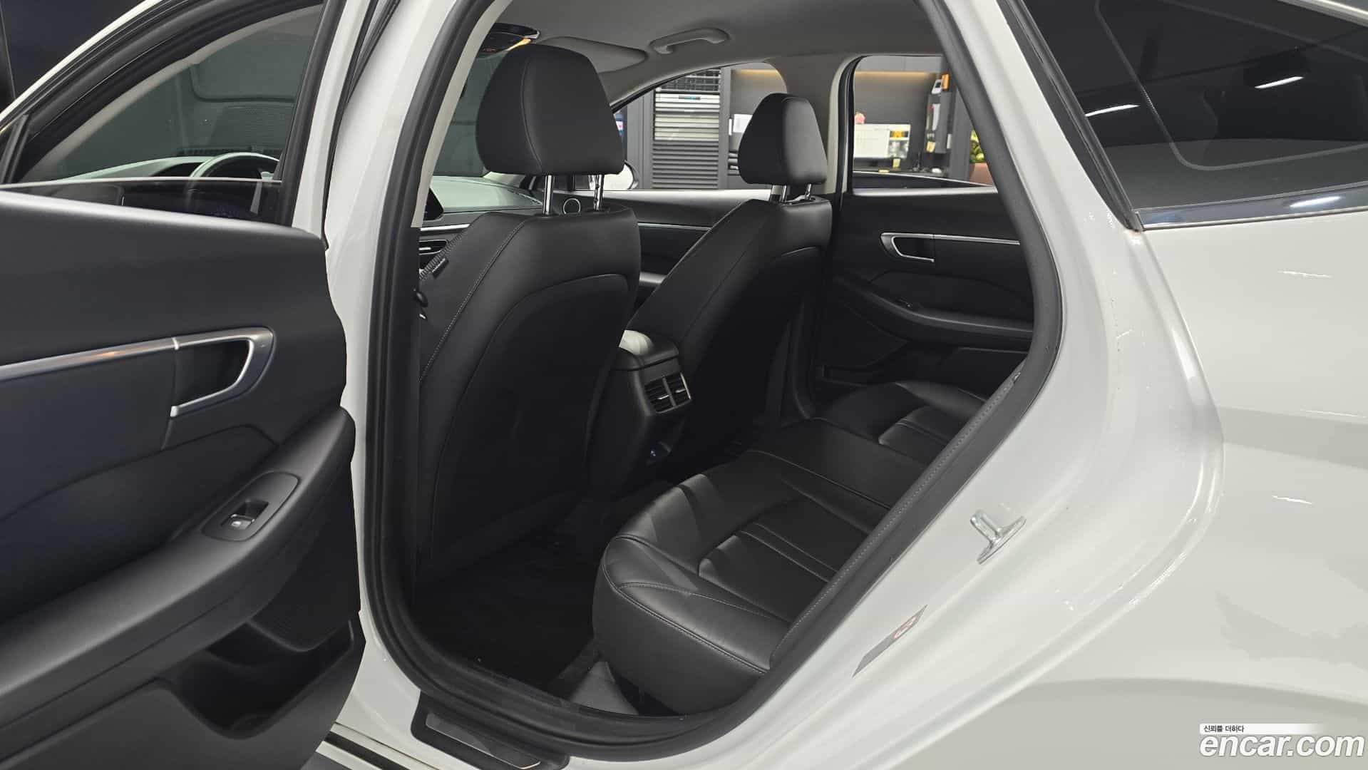 Sonata Hyundai 2019.6-OPTION-015