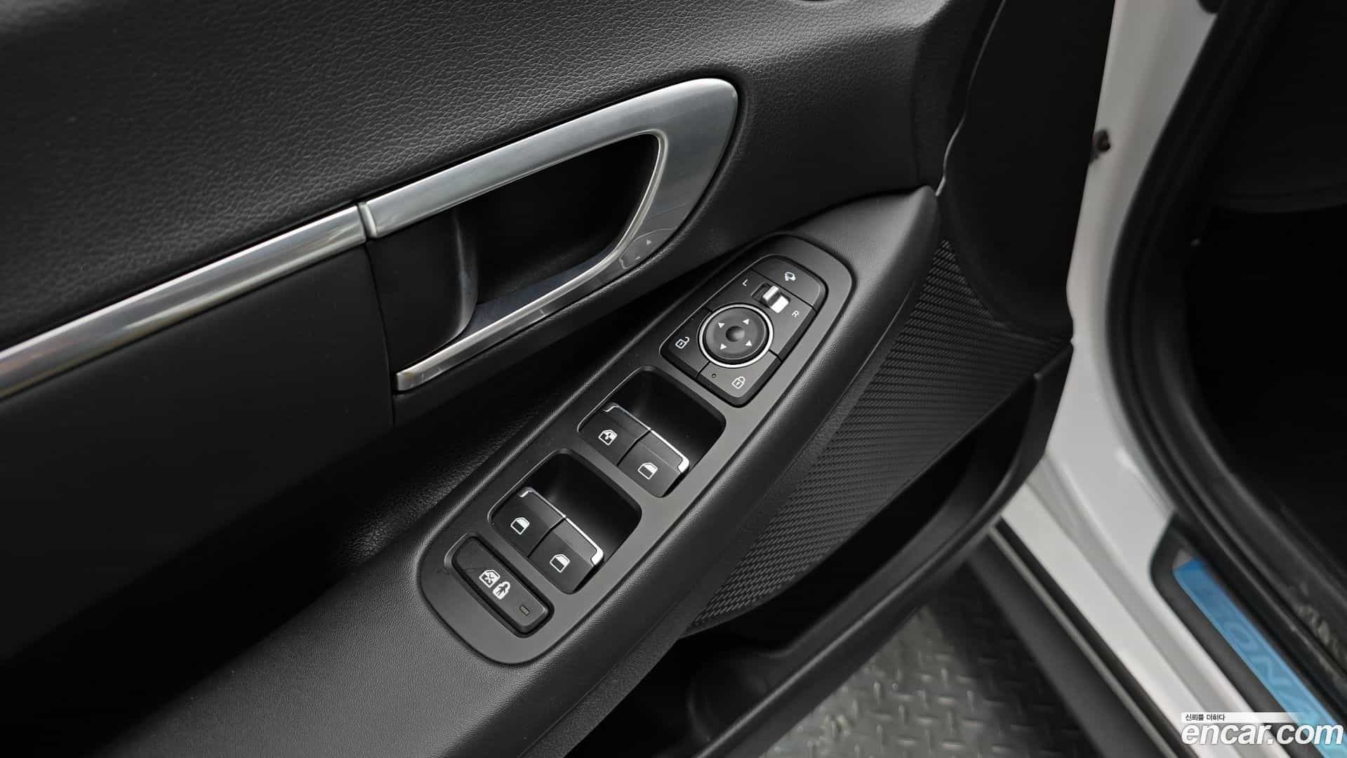 Sonata Hyundai 2019.6-OPTION-019